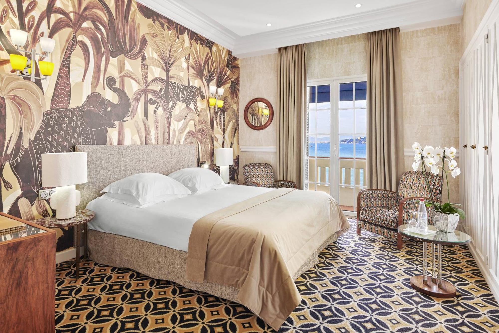 Deluxe Suite with Sea View