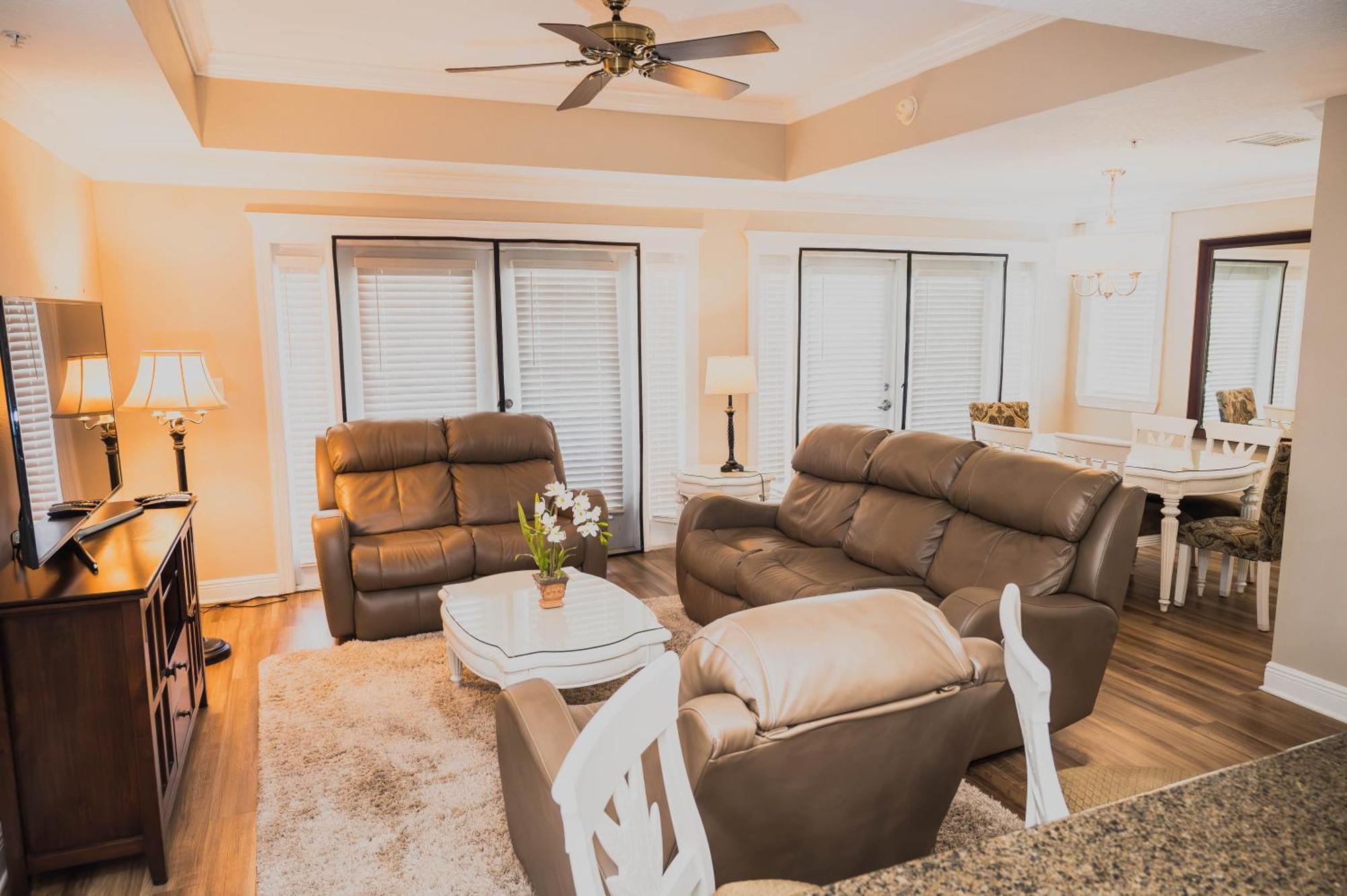 Three-Bedroom Villa 2 Baths Waterpark Access