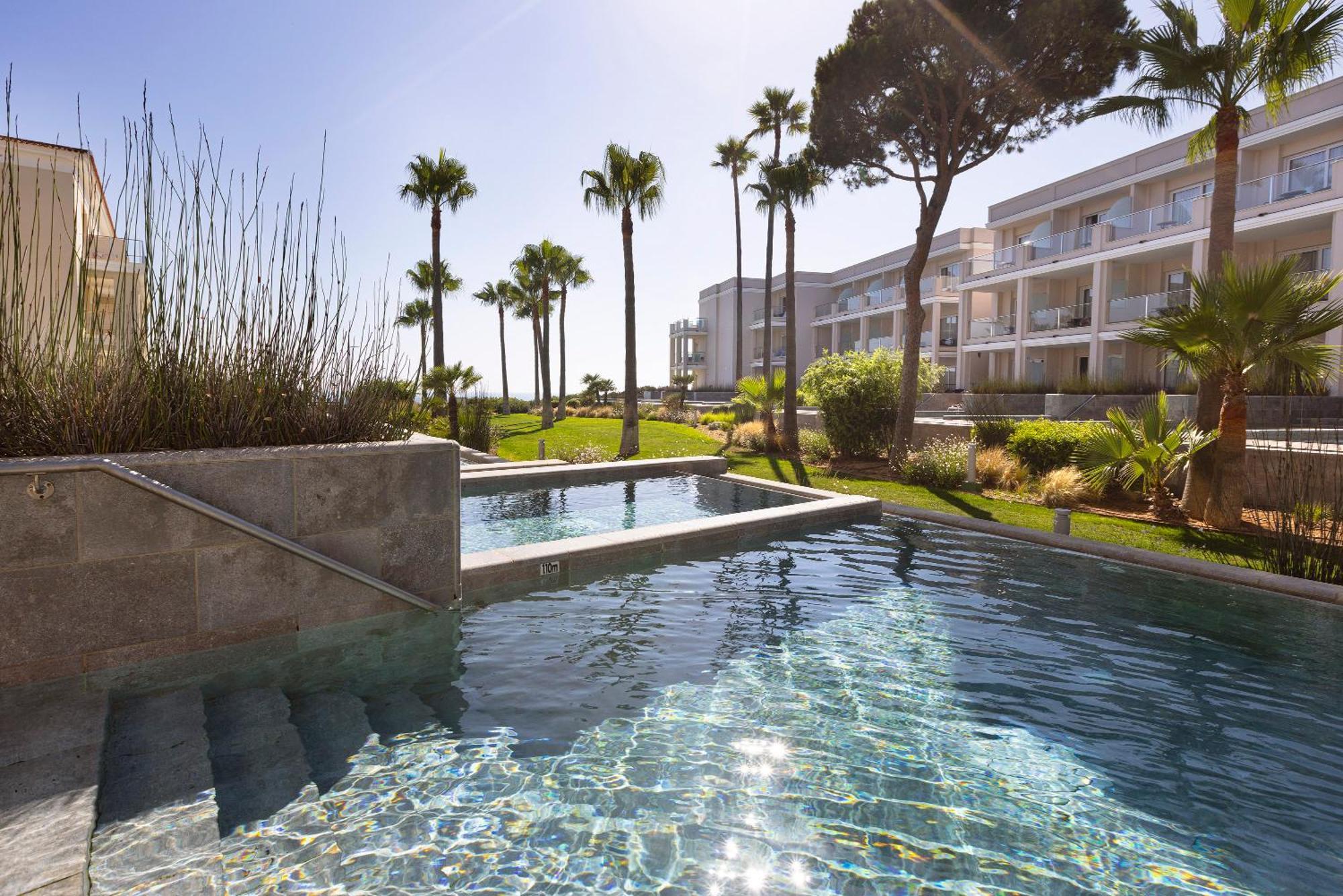 Junior Suite with Private Pool,1553435704:JPEG