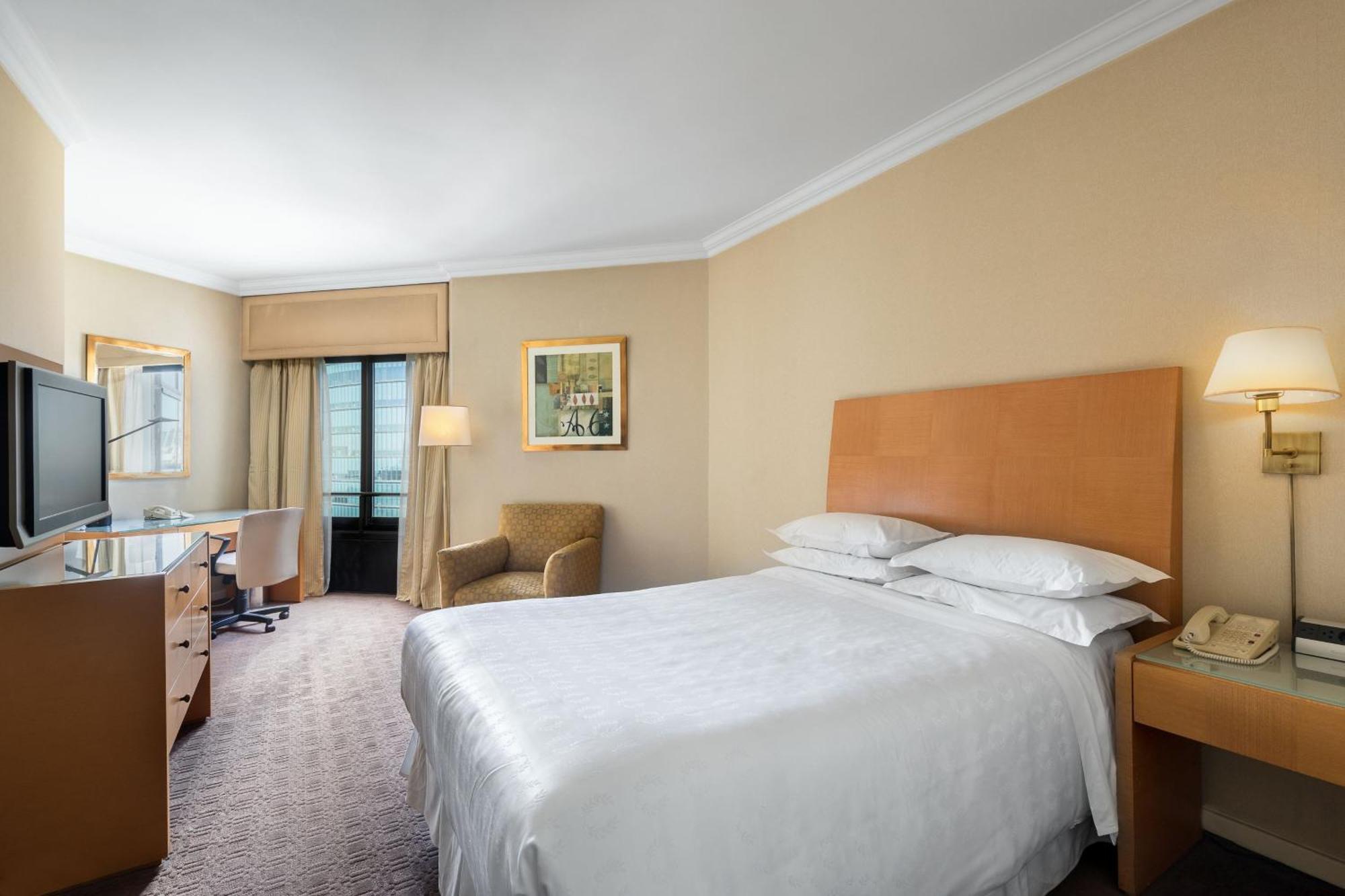 Quarto Menor Clássico com 1 Cama de Solteiro