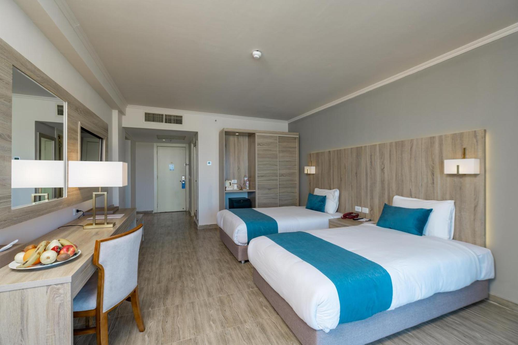 Superior Double Room Partial Sea View
