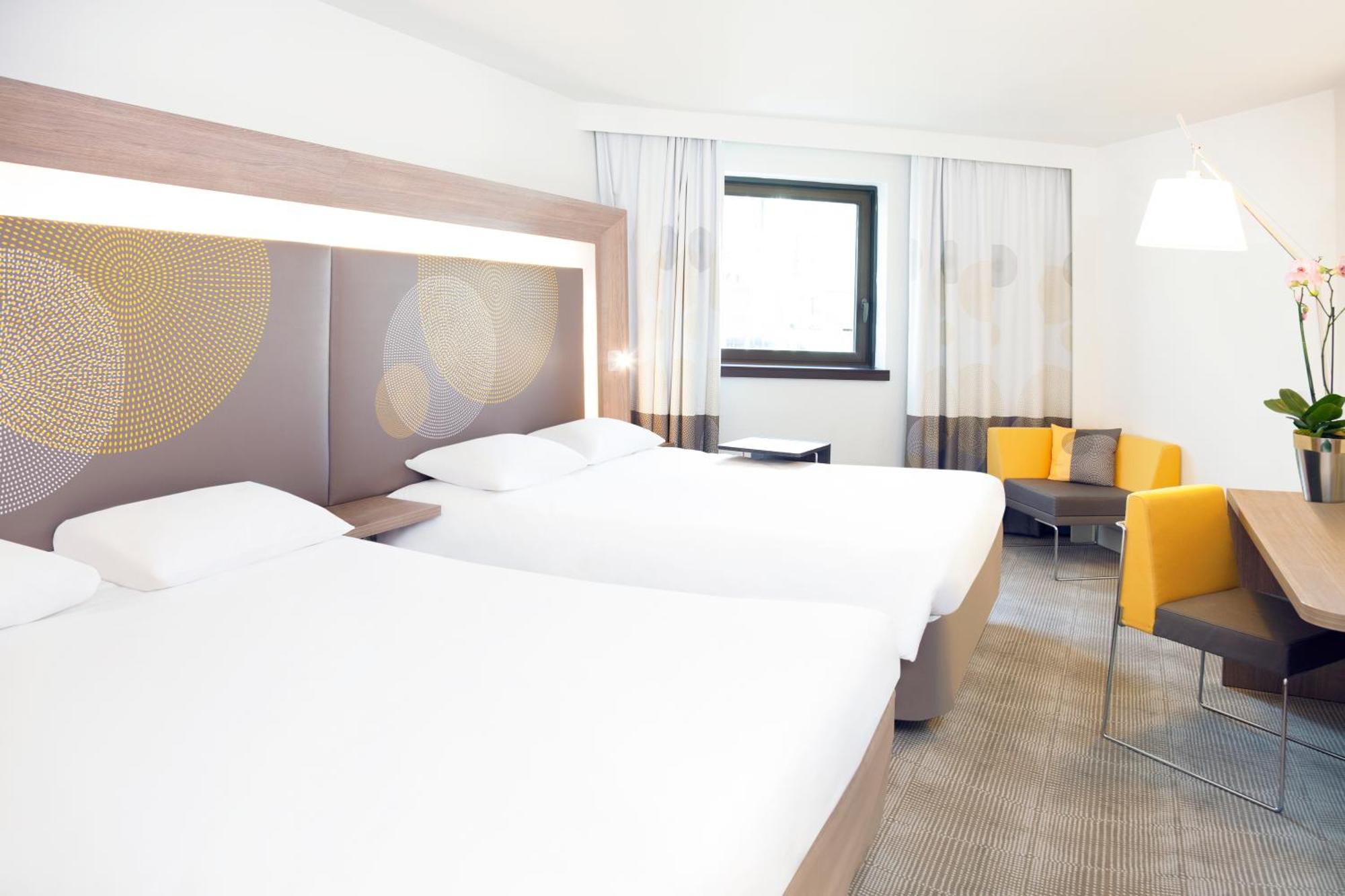 Executive Queen Room with Two Queen Beds,1704846702:JPEG