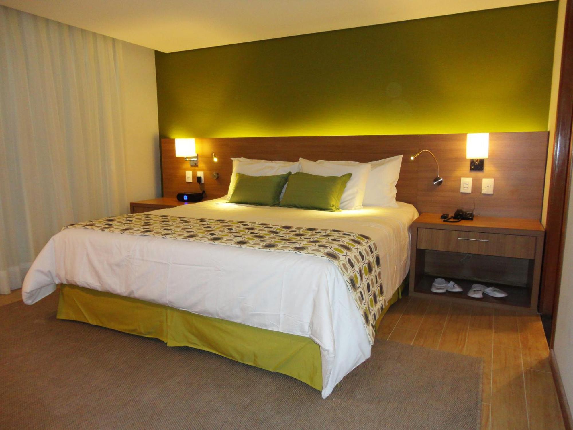 Superior King Suite