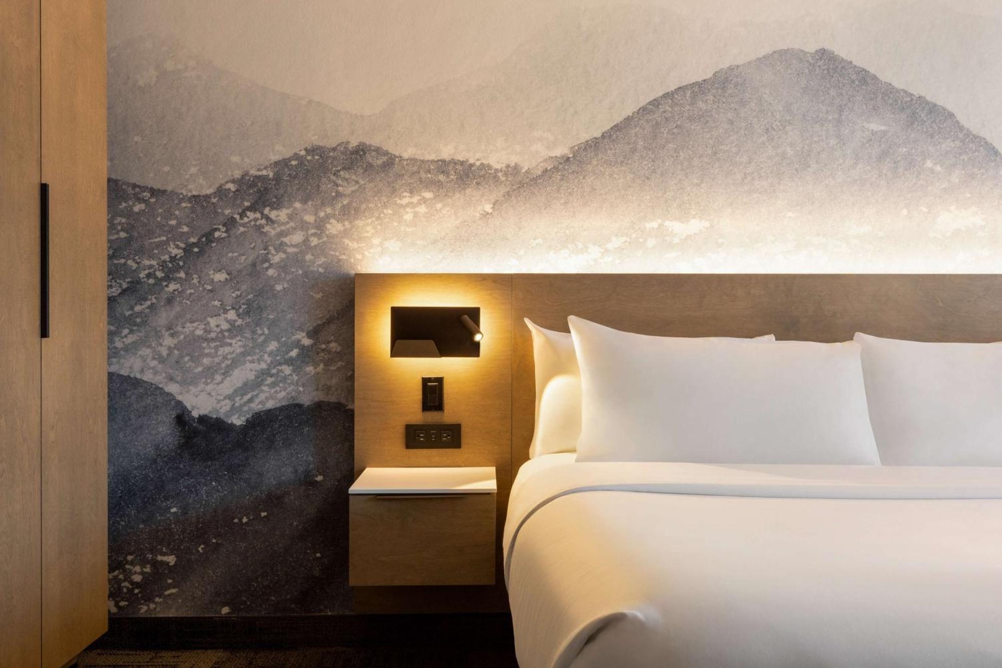 Executive King Room - Non-Smoking