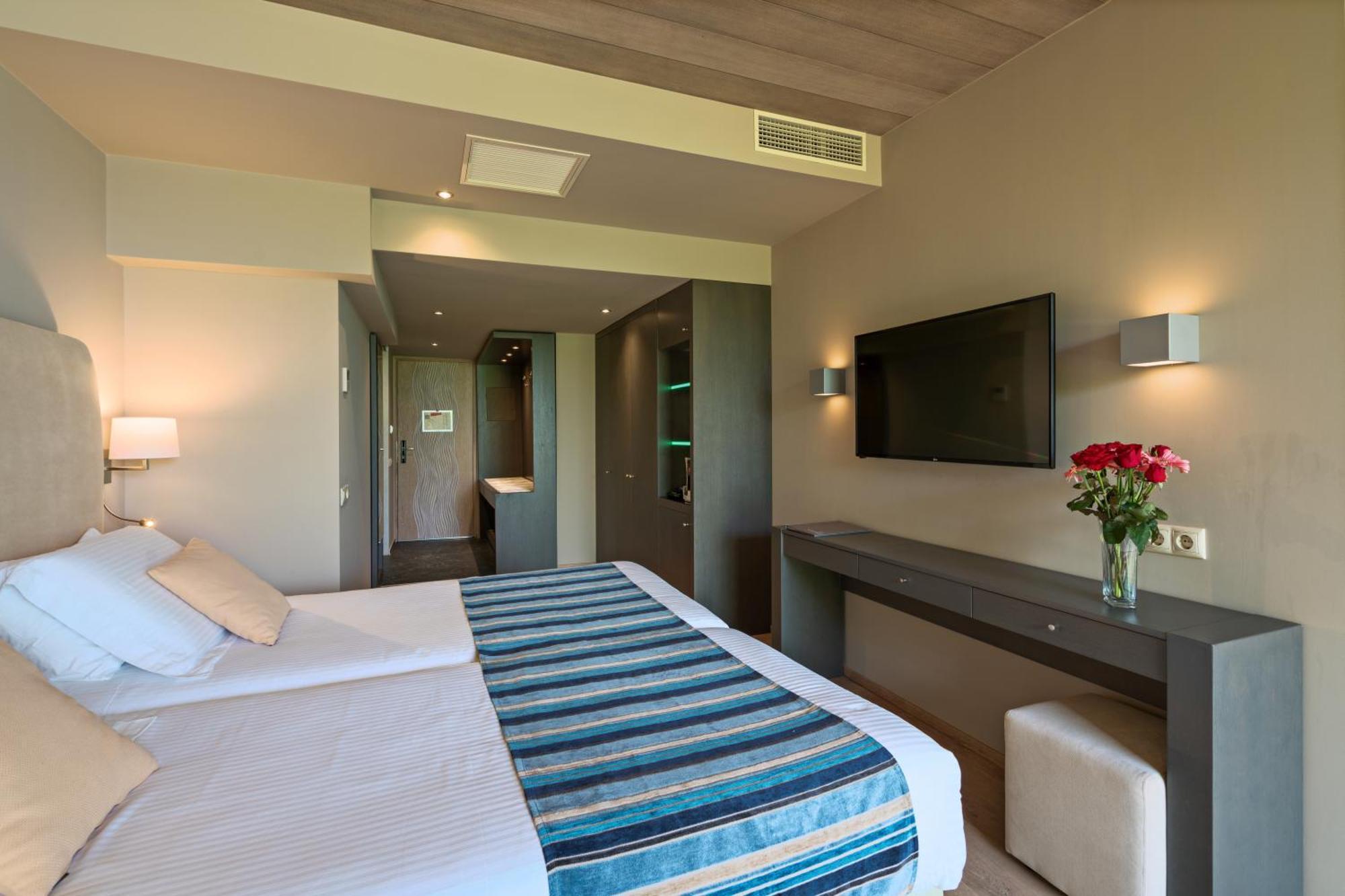 Junior Suite Sea View & Jetted Tub