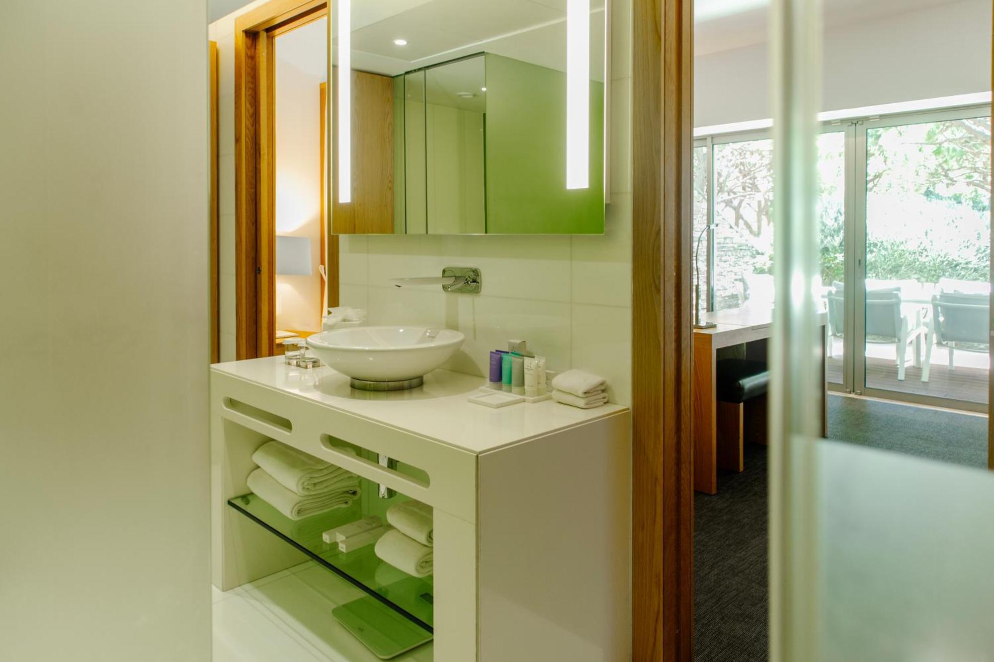Deluxe Suite – Garden View