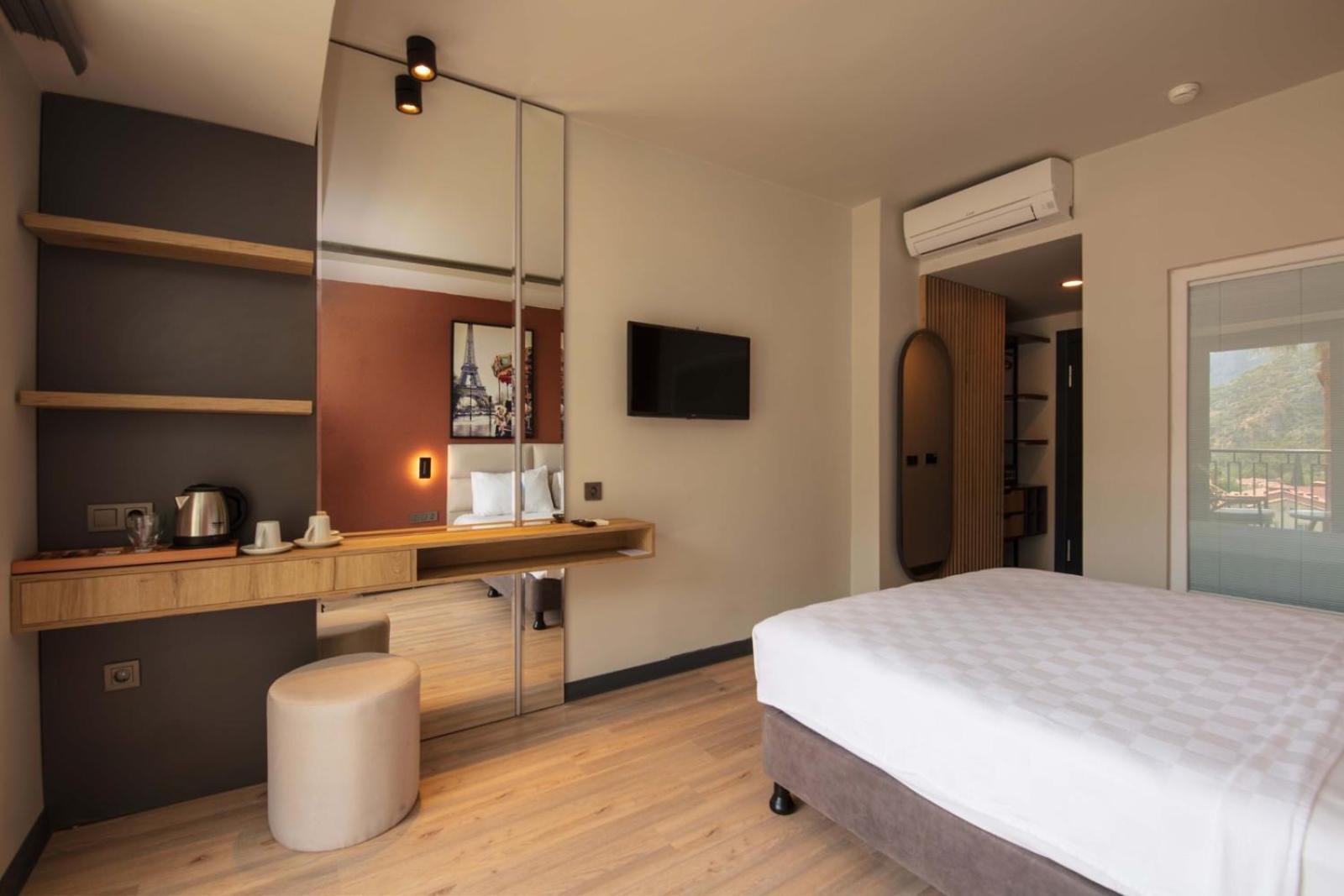 Superior Double or Twin Room with Sea View