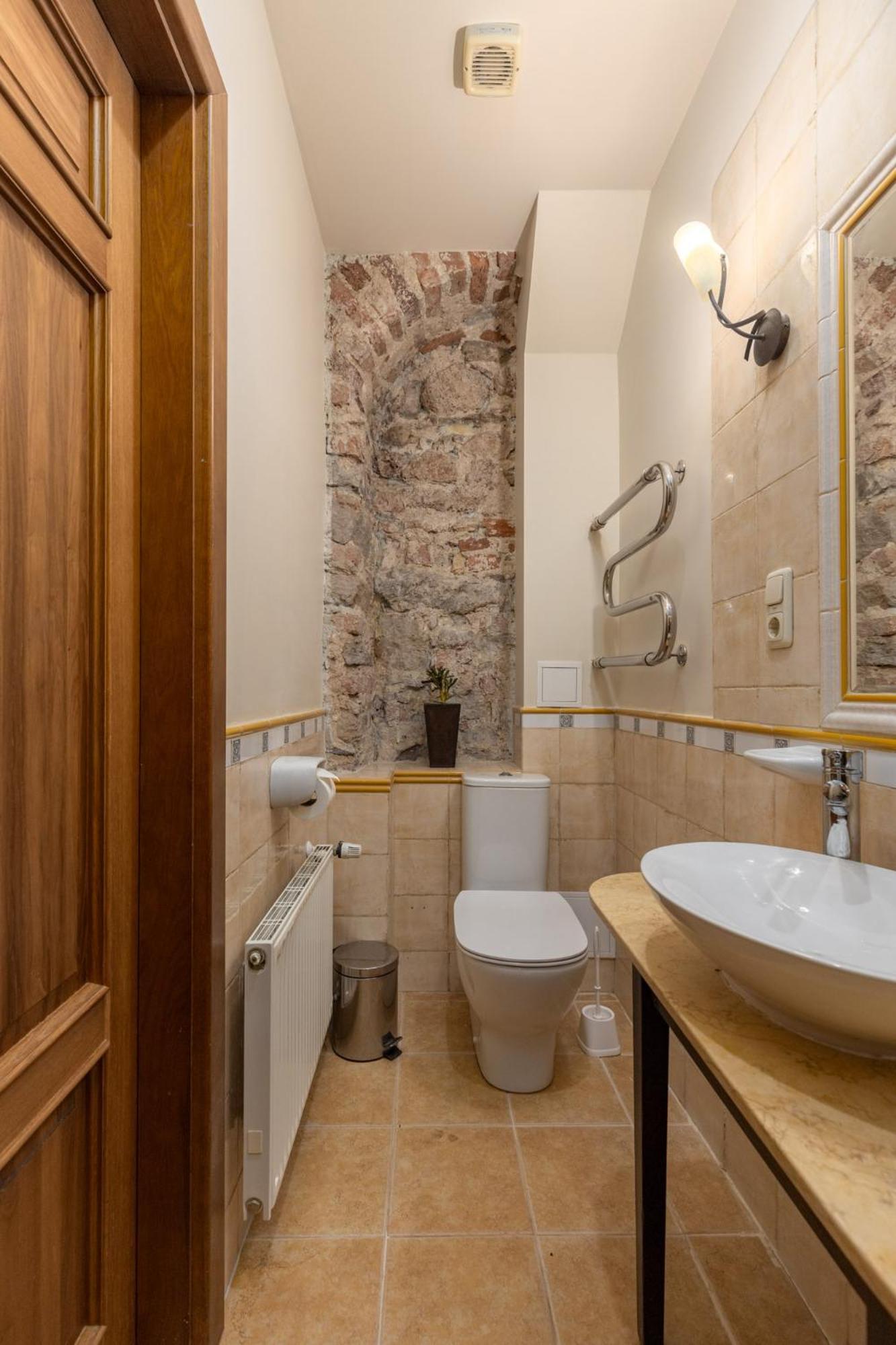 Small Single Room