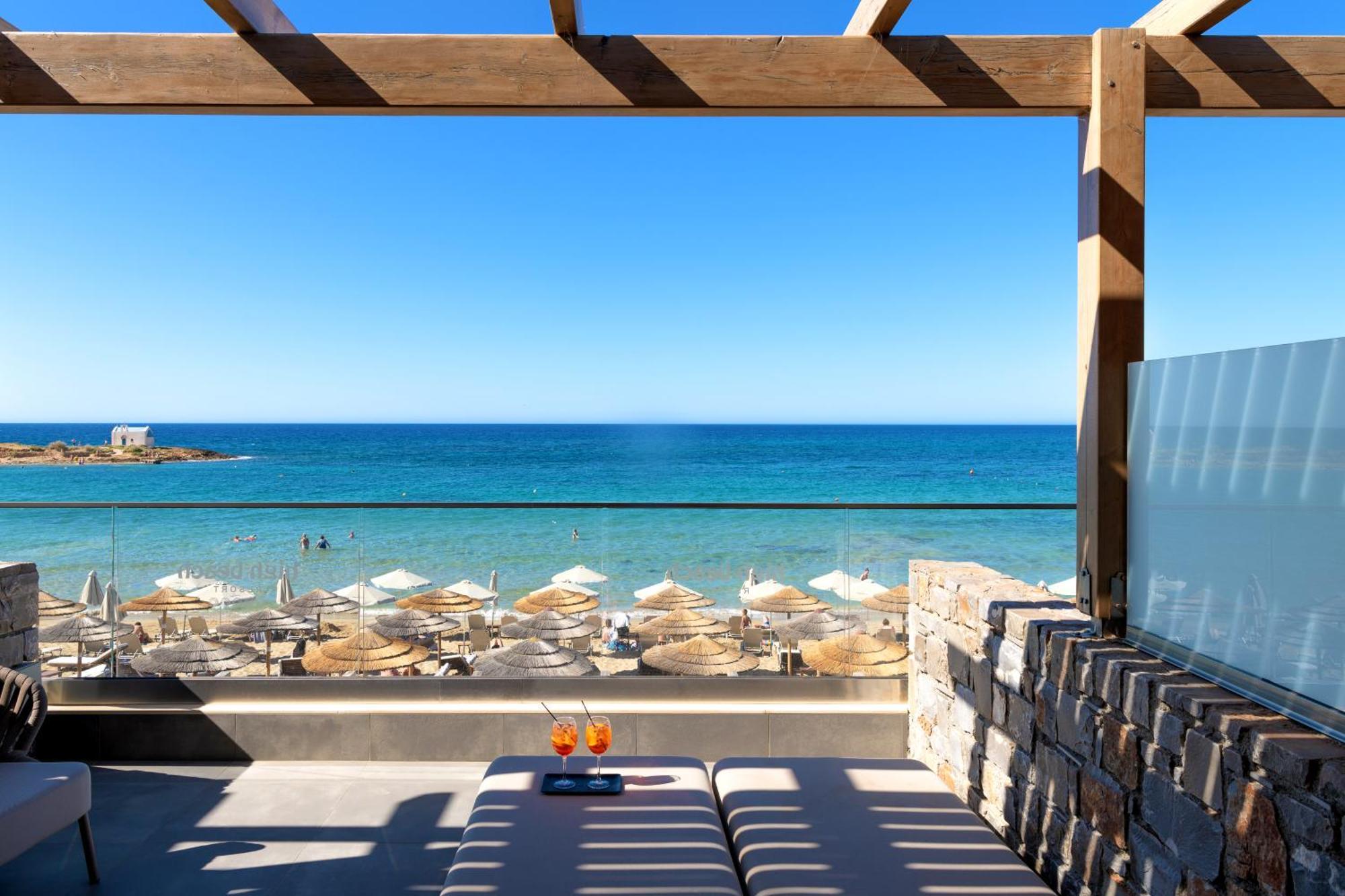 Diamond Suite Beach Front