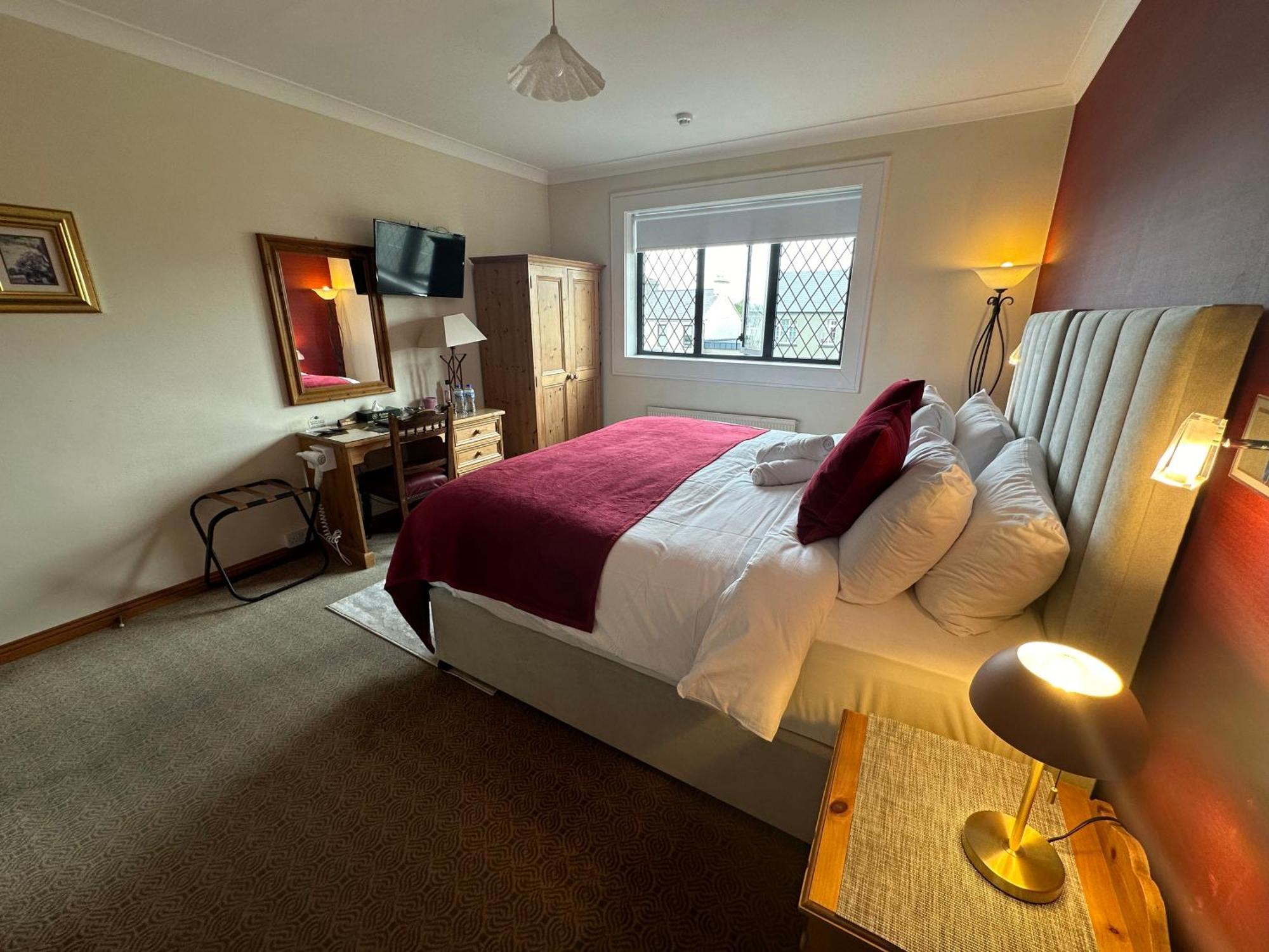 Superior King Room,1598916284:JPEG