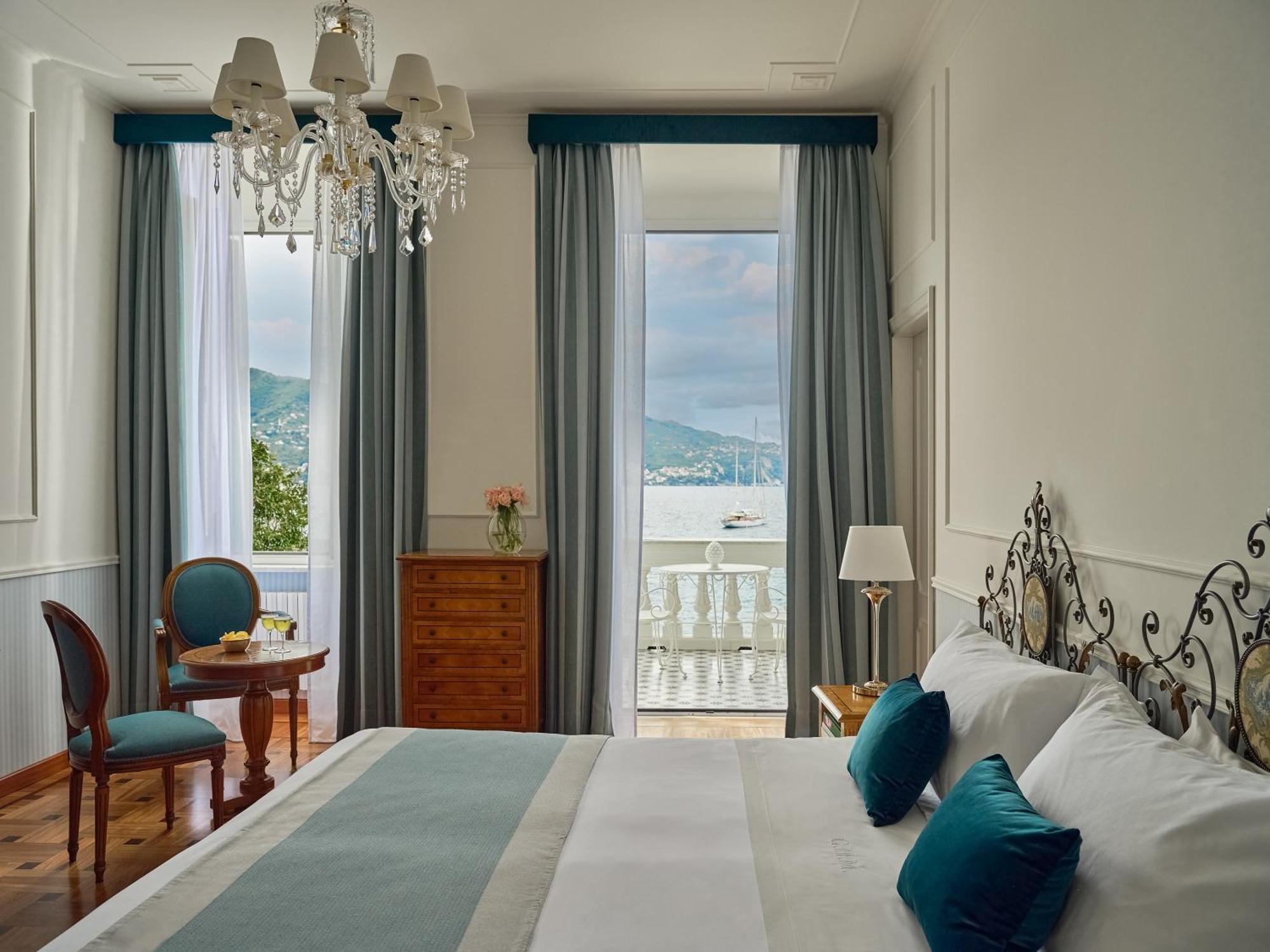 Superior Double or Twin Room with Sea View