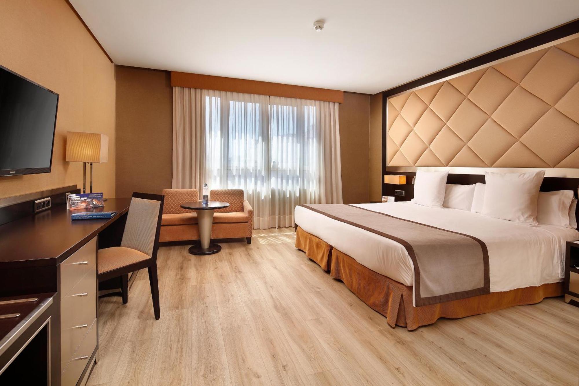Twin Room with Parking