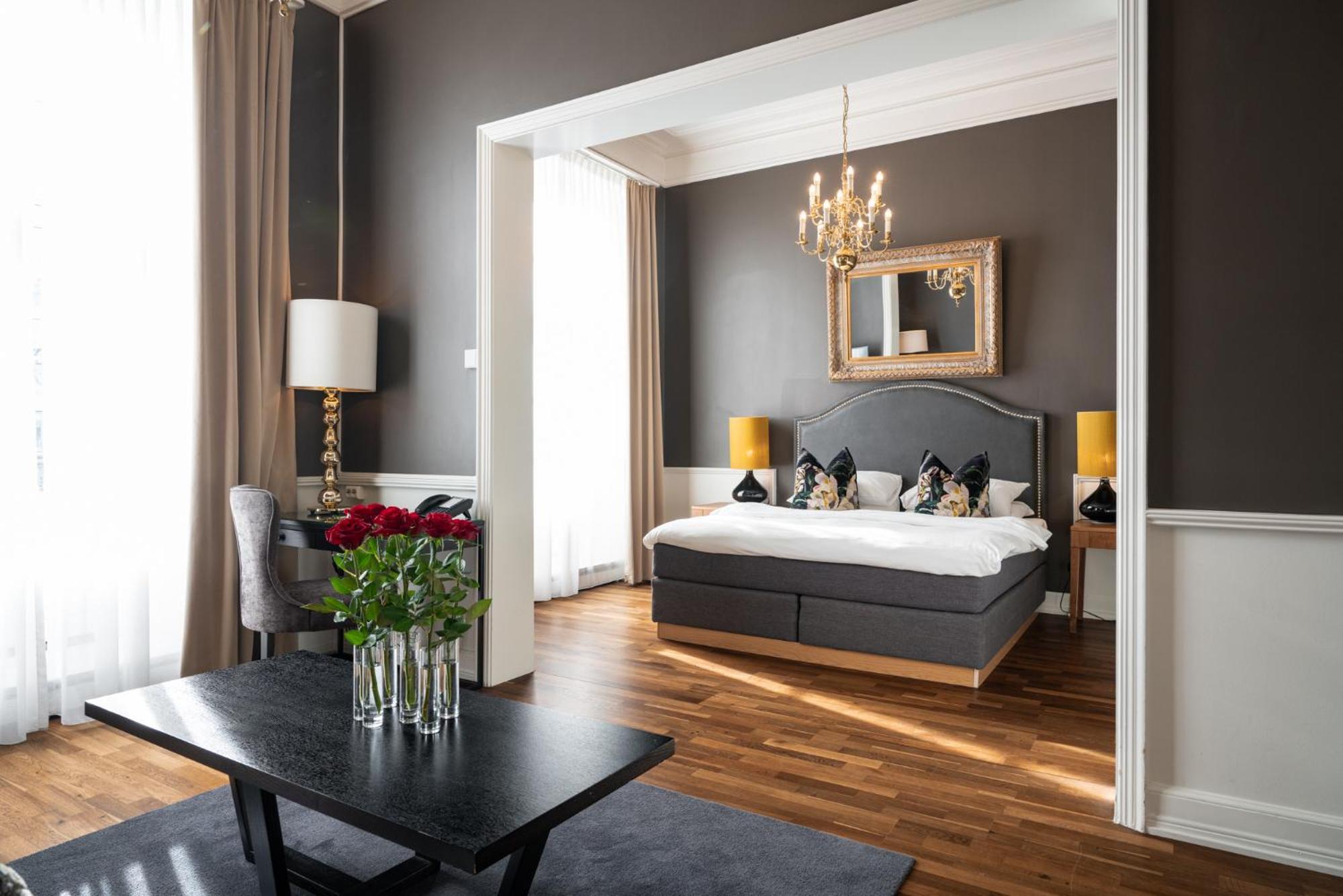 Junior Suite with View,1605366242:JPEG