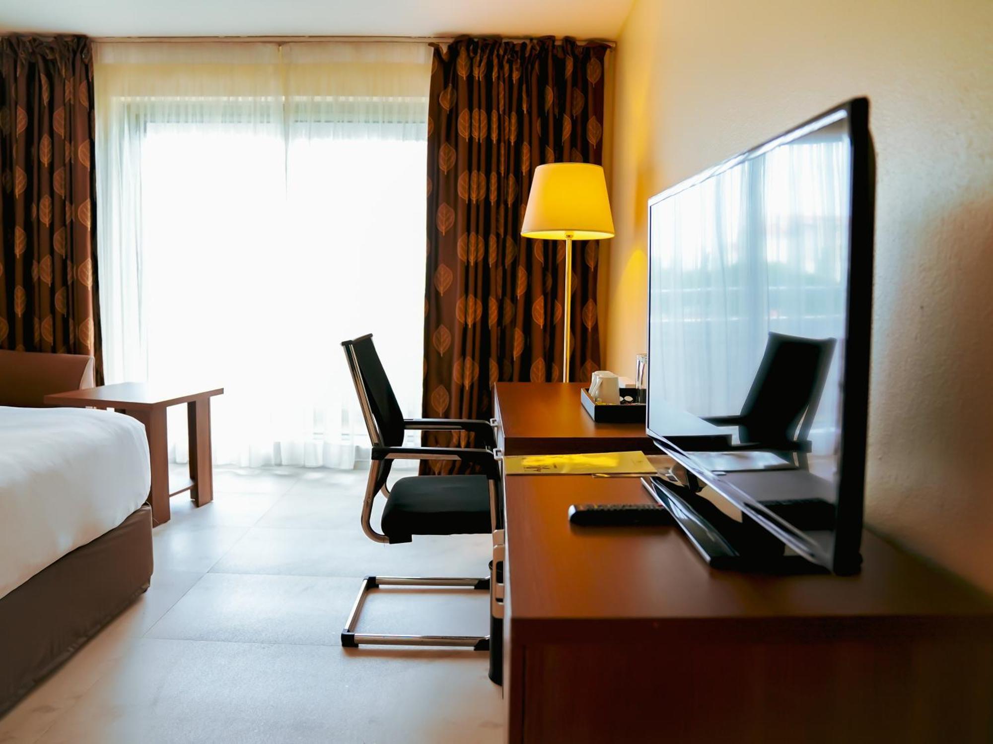 Superior King Room