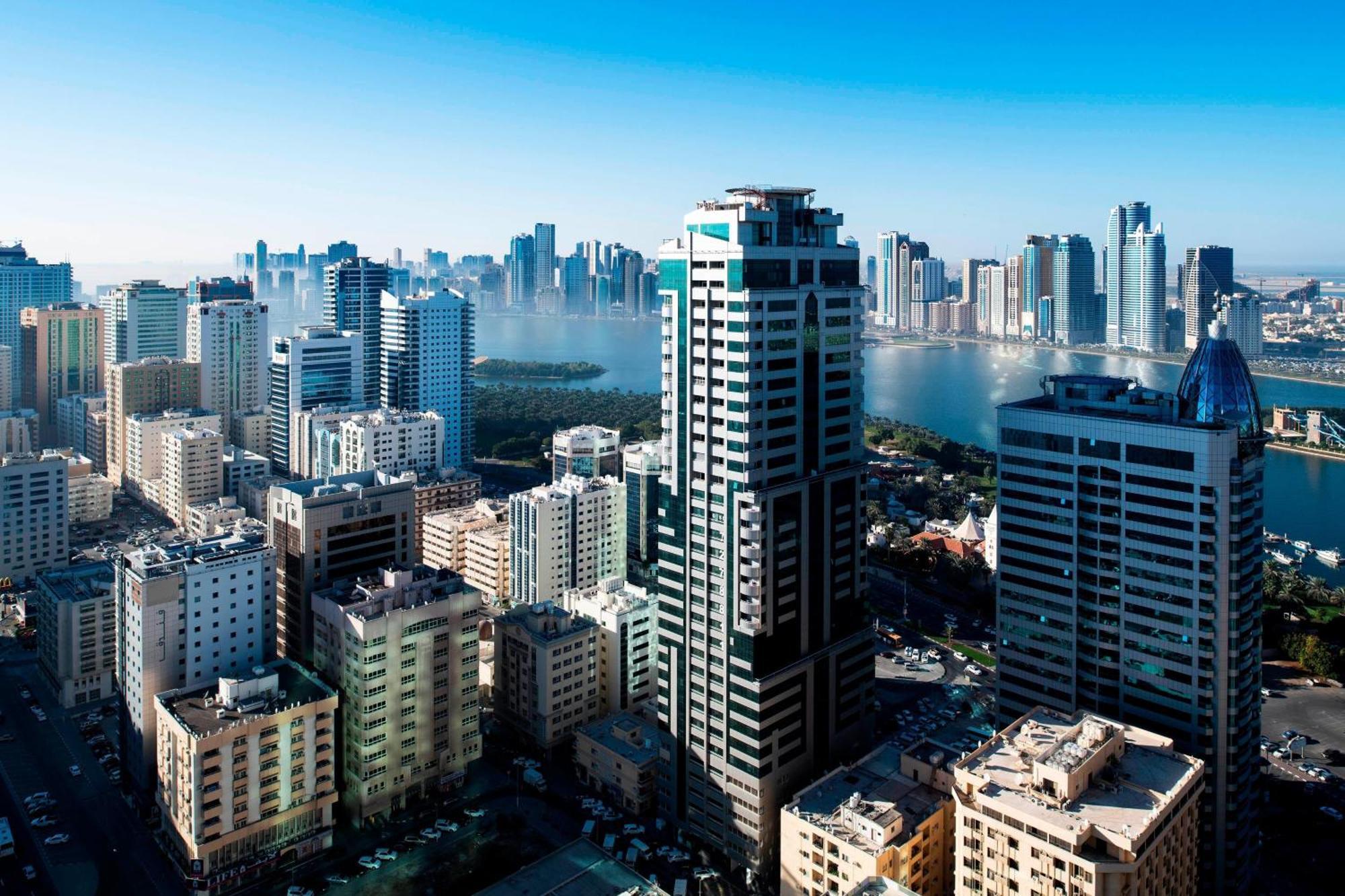 Sharjah Suite, 1 Bedroom Larger Suite, 1 King, Skyline view
