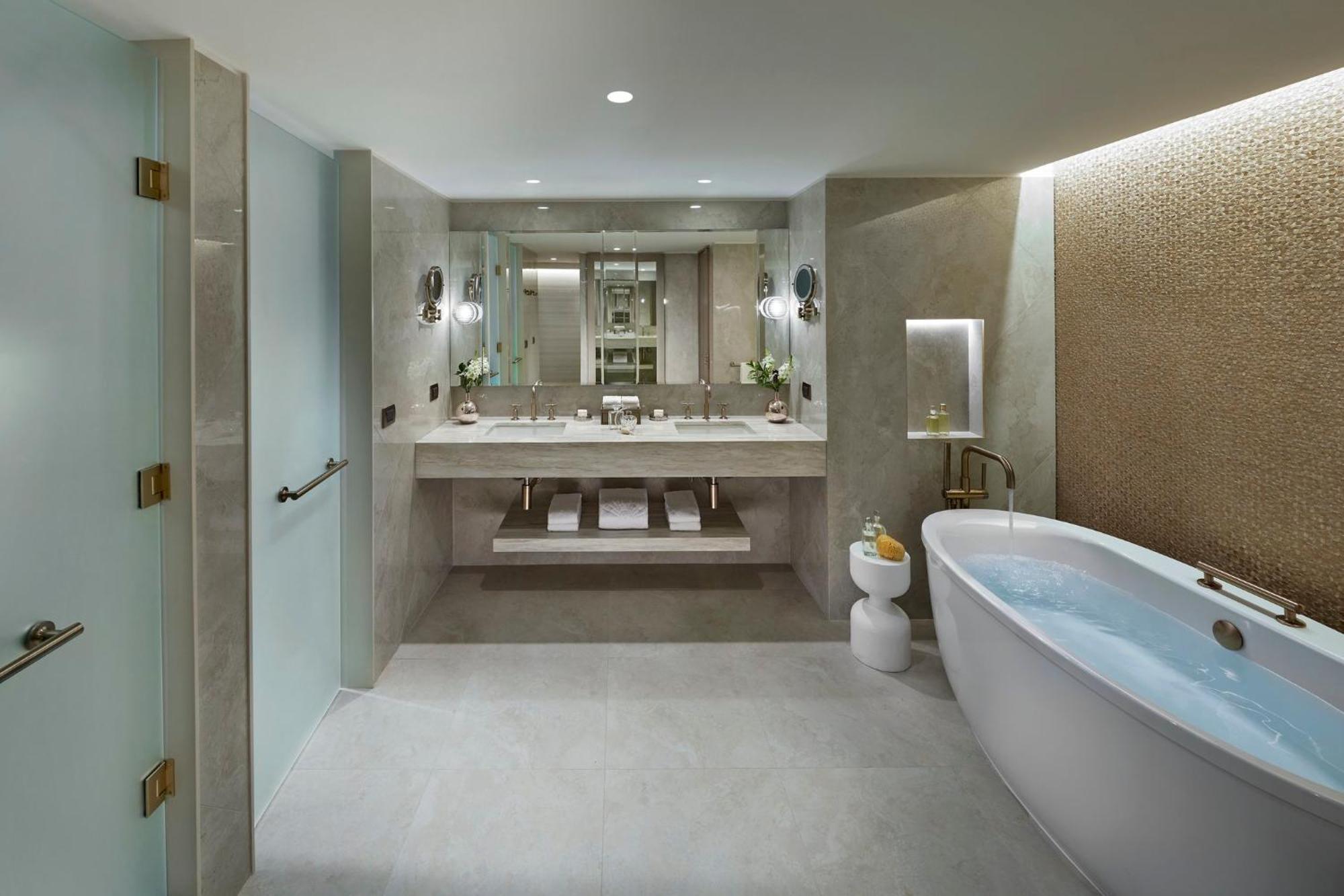 Grand Terrace Suite