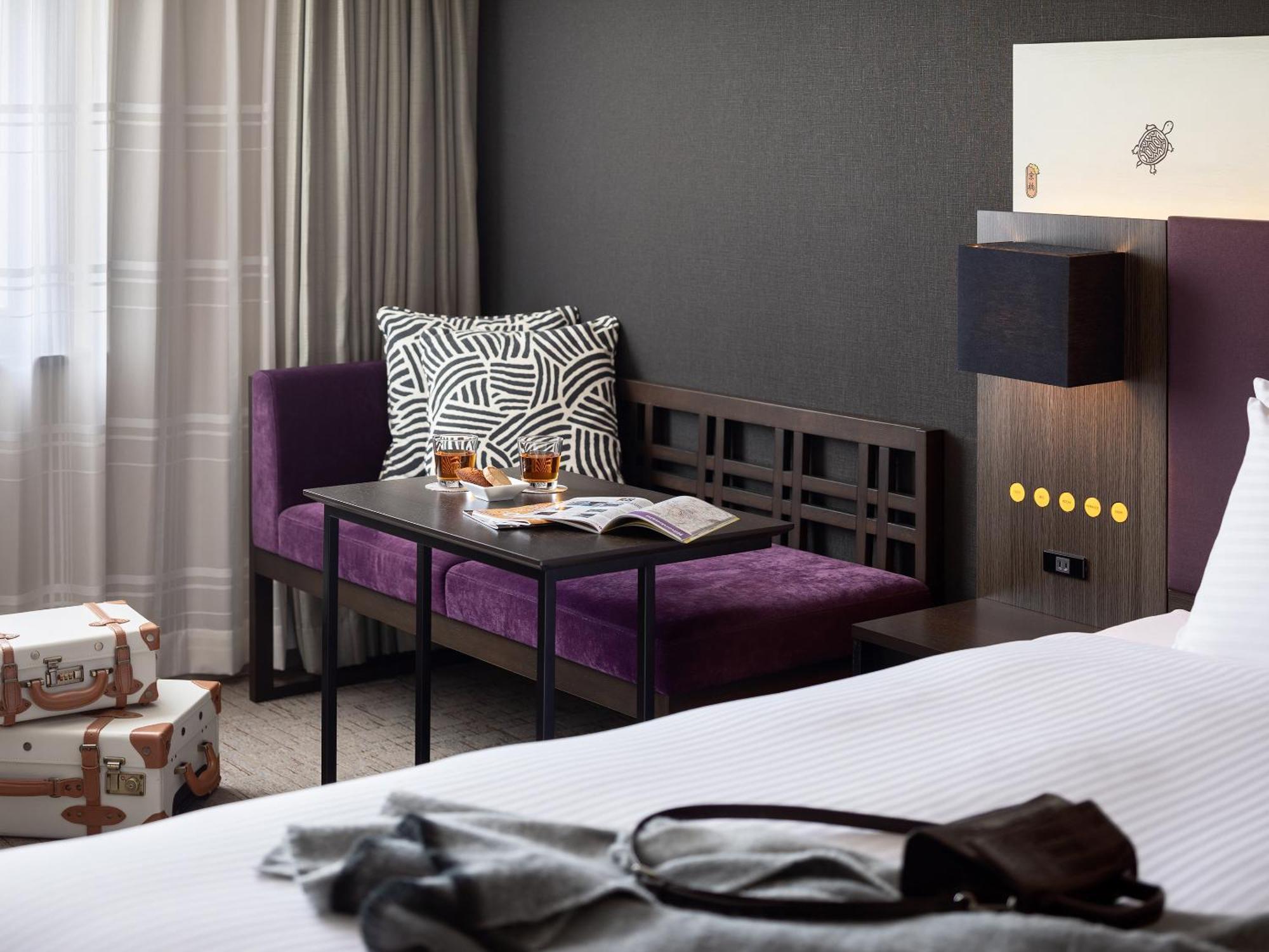 Standard Queen Room