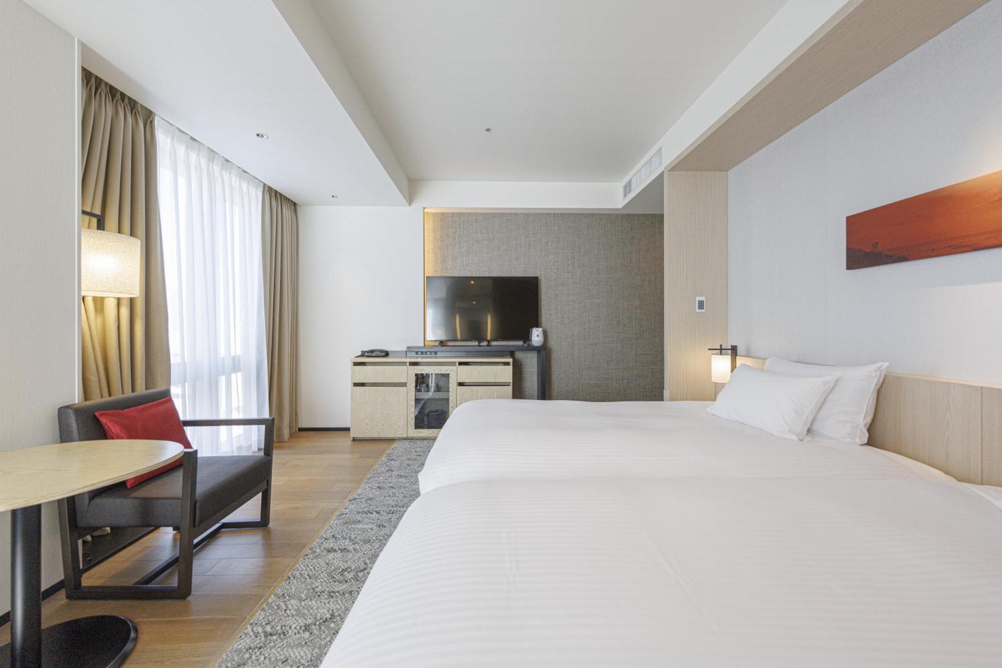 Deluxe Hollywood Twin Room Non-Smoking