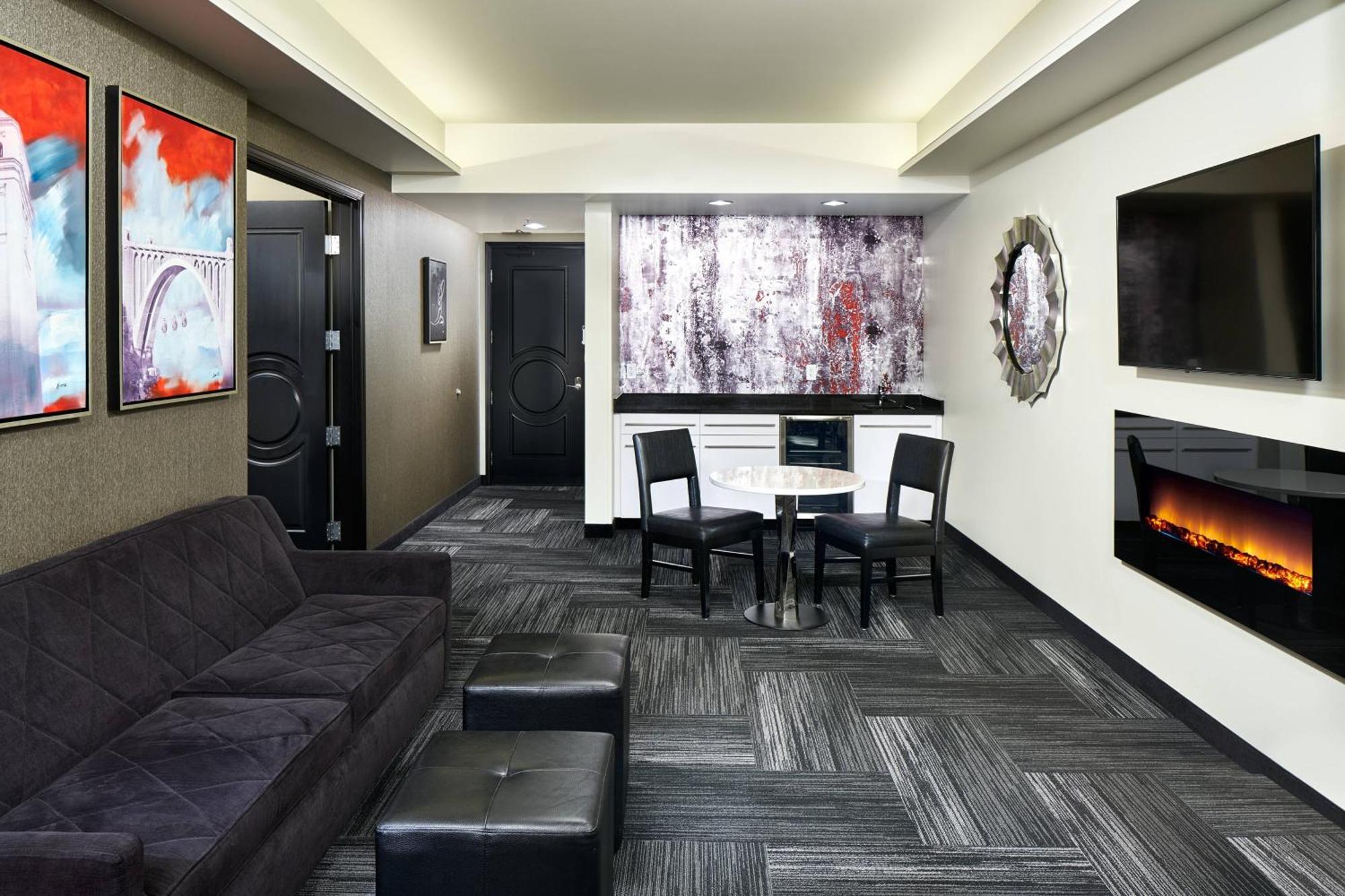 Penthouse Suite