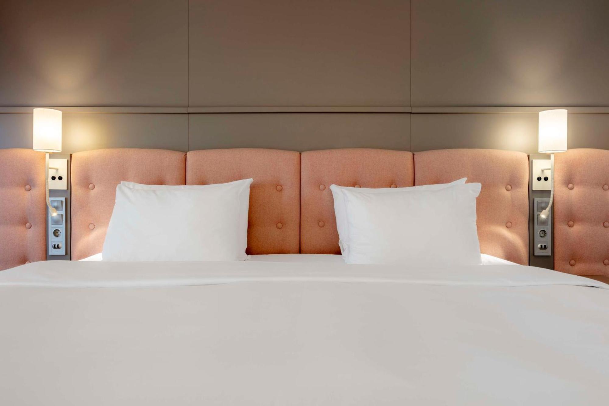 Executive Room Square View min 25 years of age acceptable