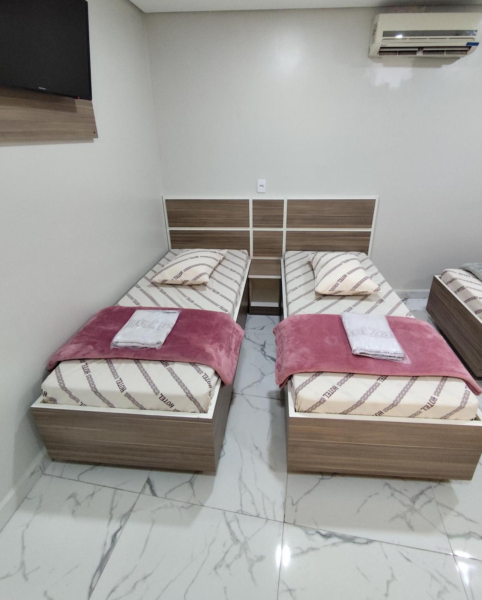 Quarto Twin
