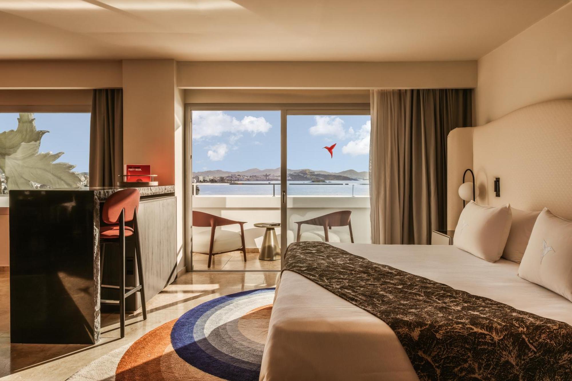 Suite Anything Can Happen - Entrée au Club Ushuaia Incluse