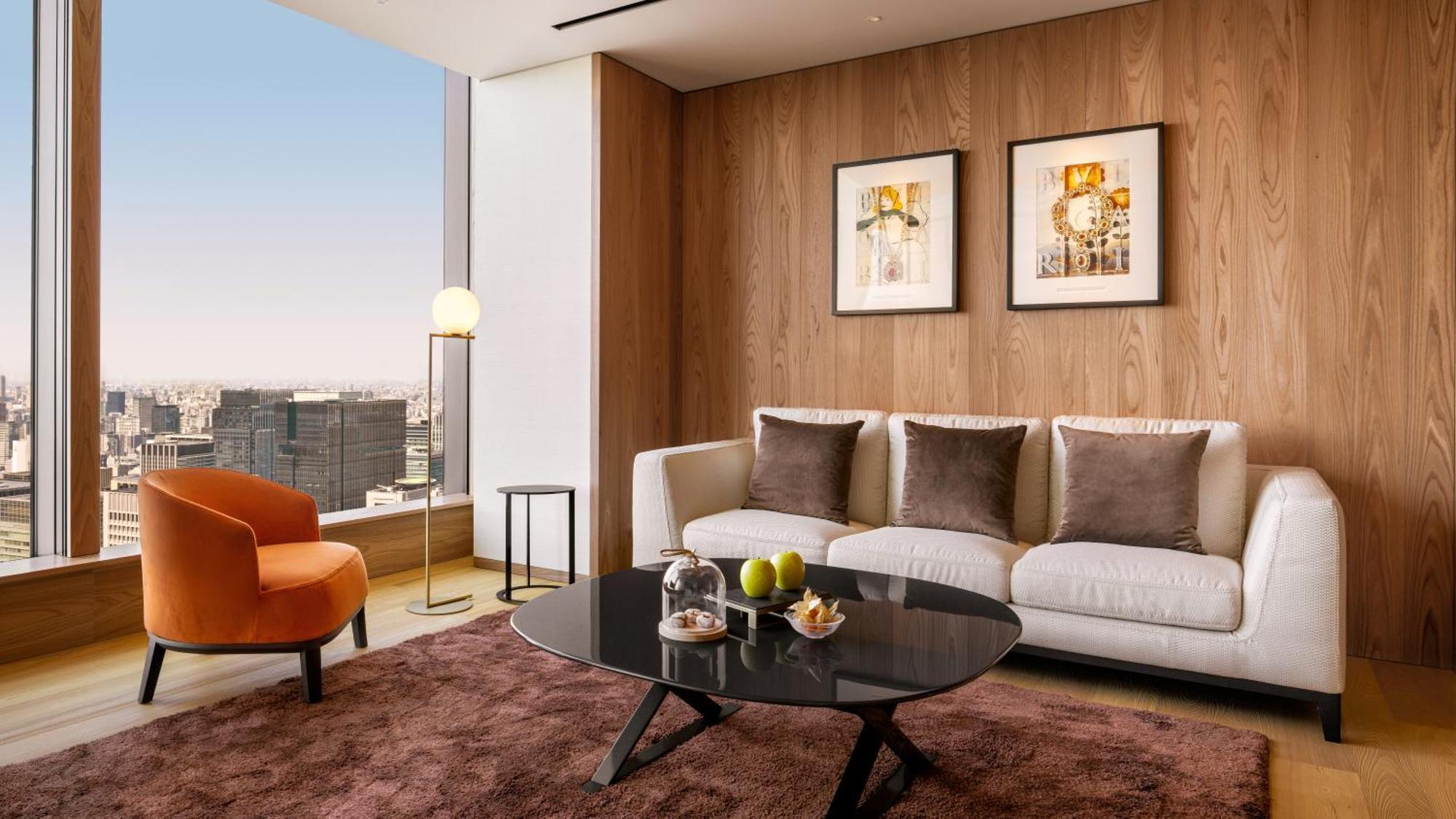 Junior King Suite Garden View