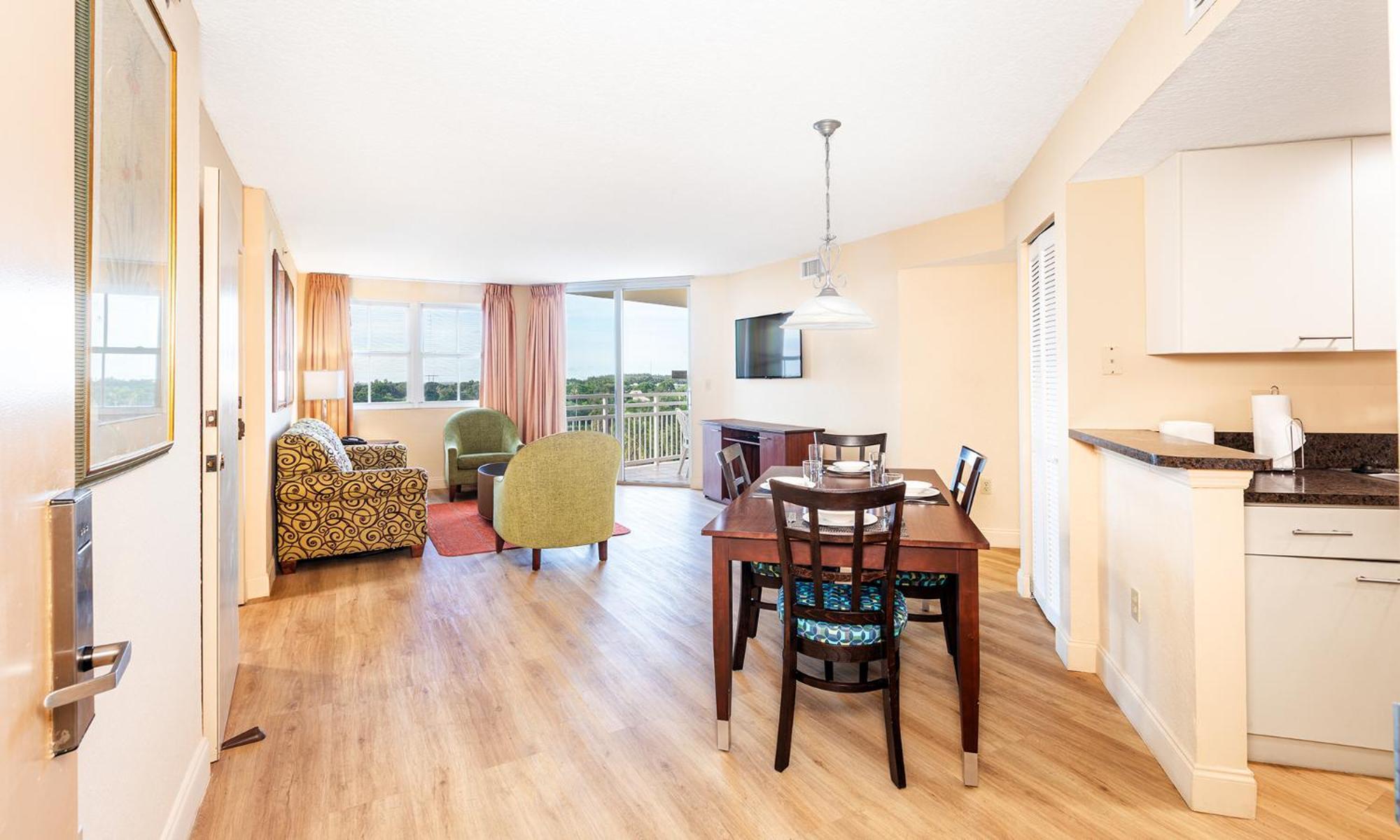 Superior One-Bedroom King Suite