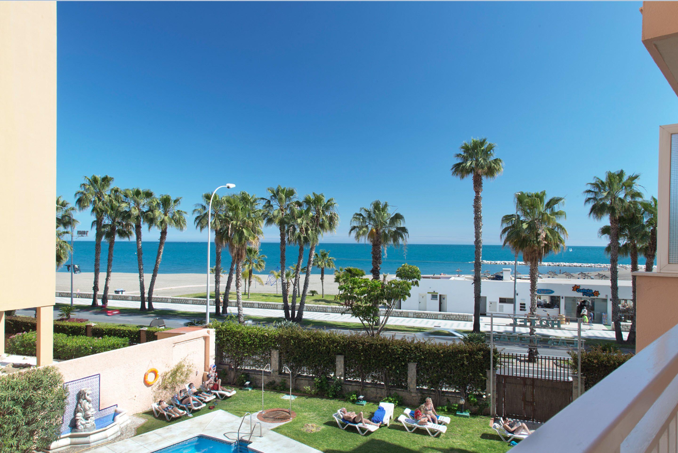 Double or Twin Room with Sea View