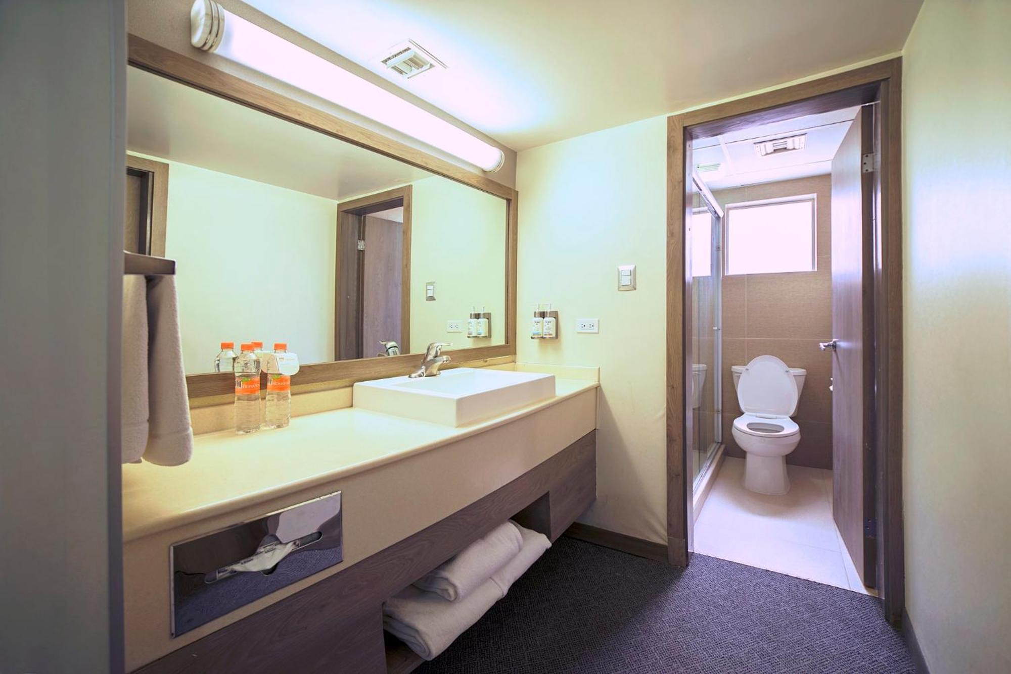 Two-Bedroom King Suite