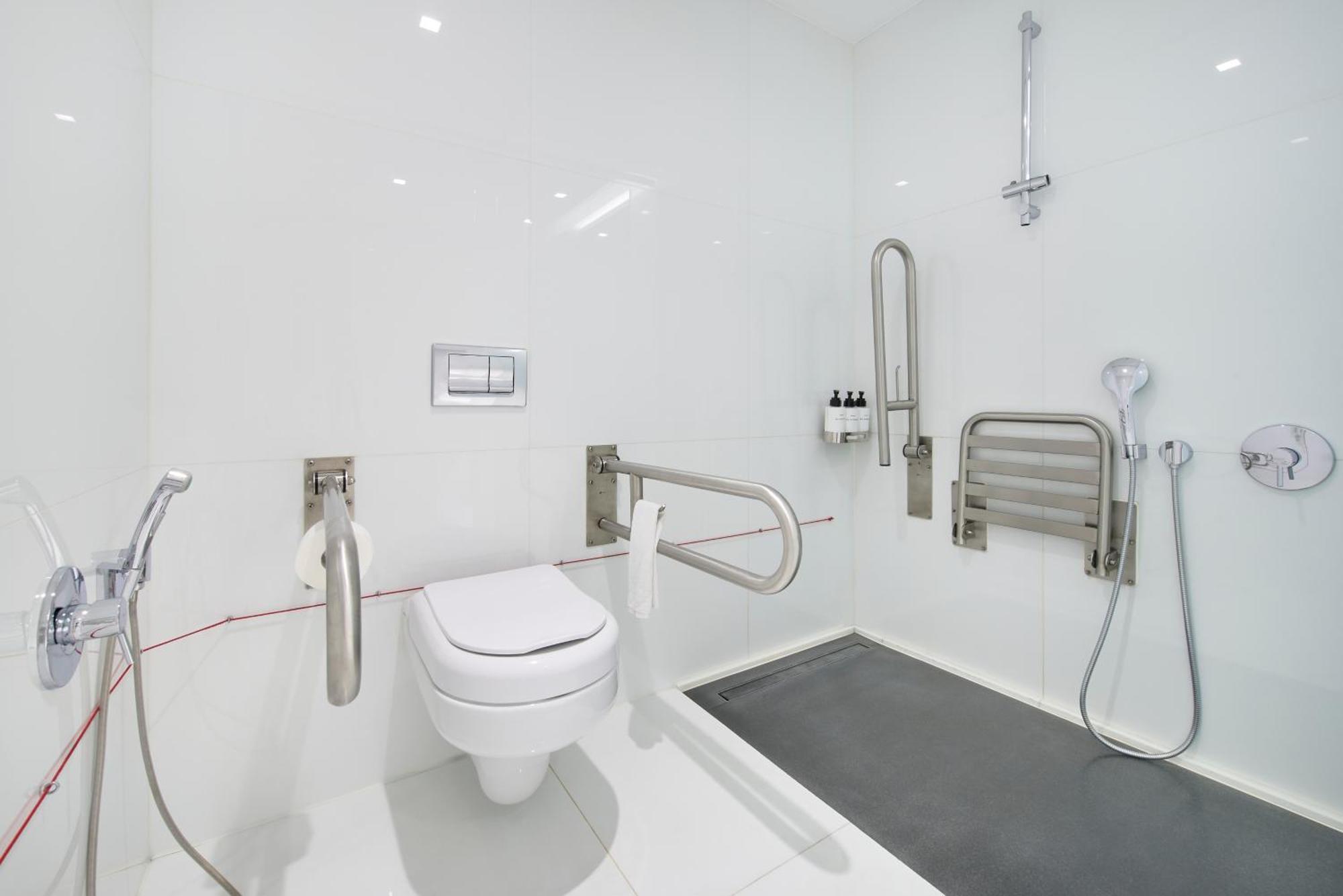 Classic Twin Room with Garden View - Disability Access