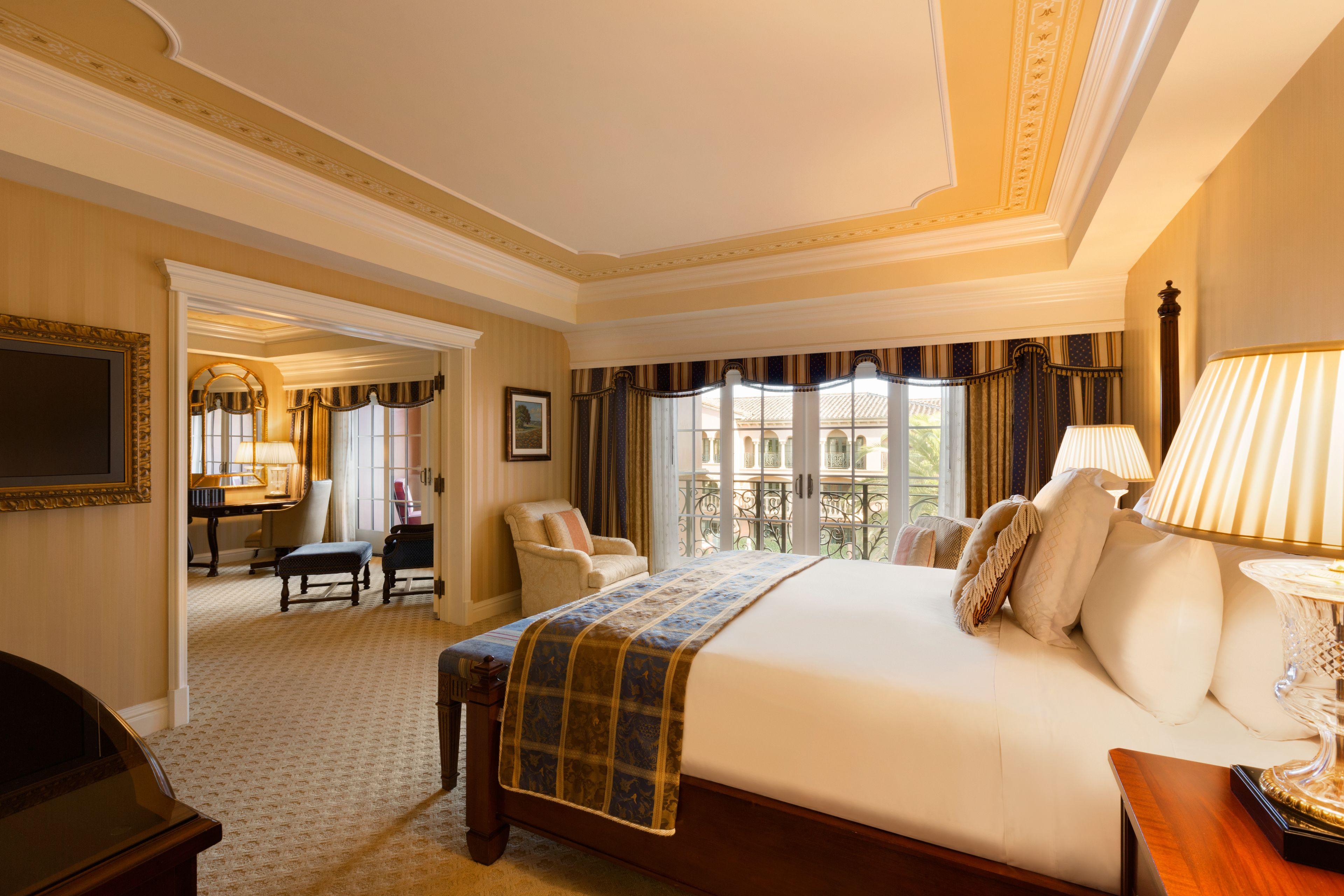 Del Mar One-Bedroom King Suite with Sofa Bed and Balcony,1717037604:JPEG