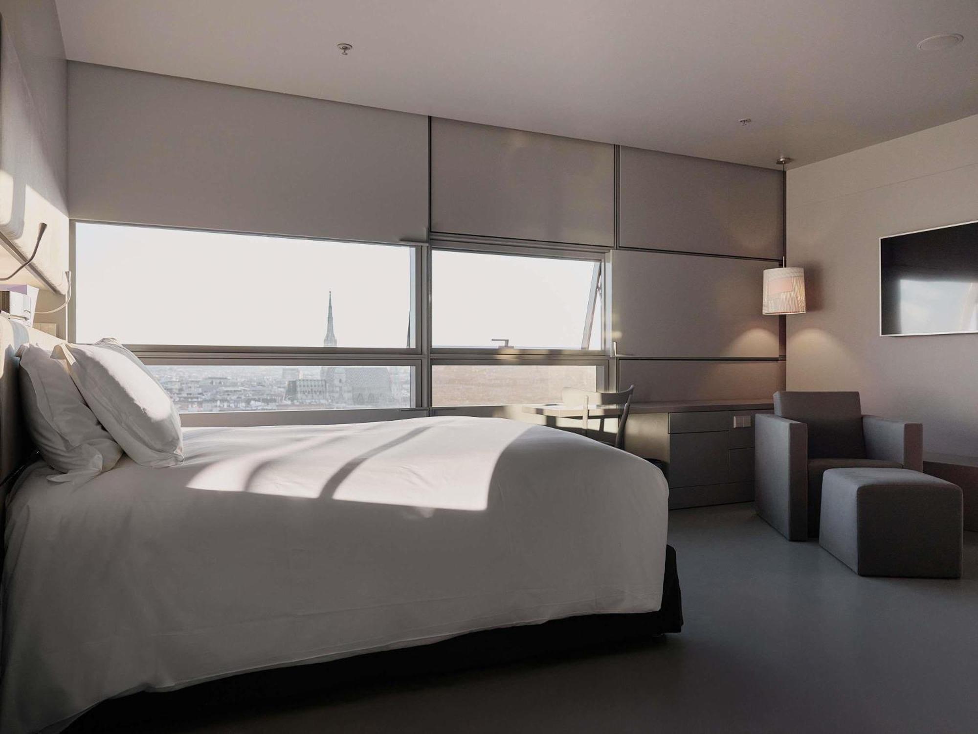 Deluxe – Cathedral View, 1 king bed or 2 single beds