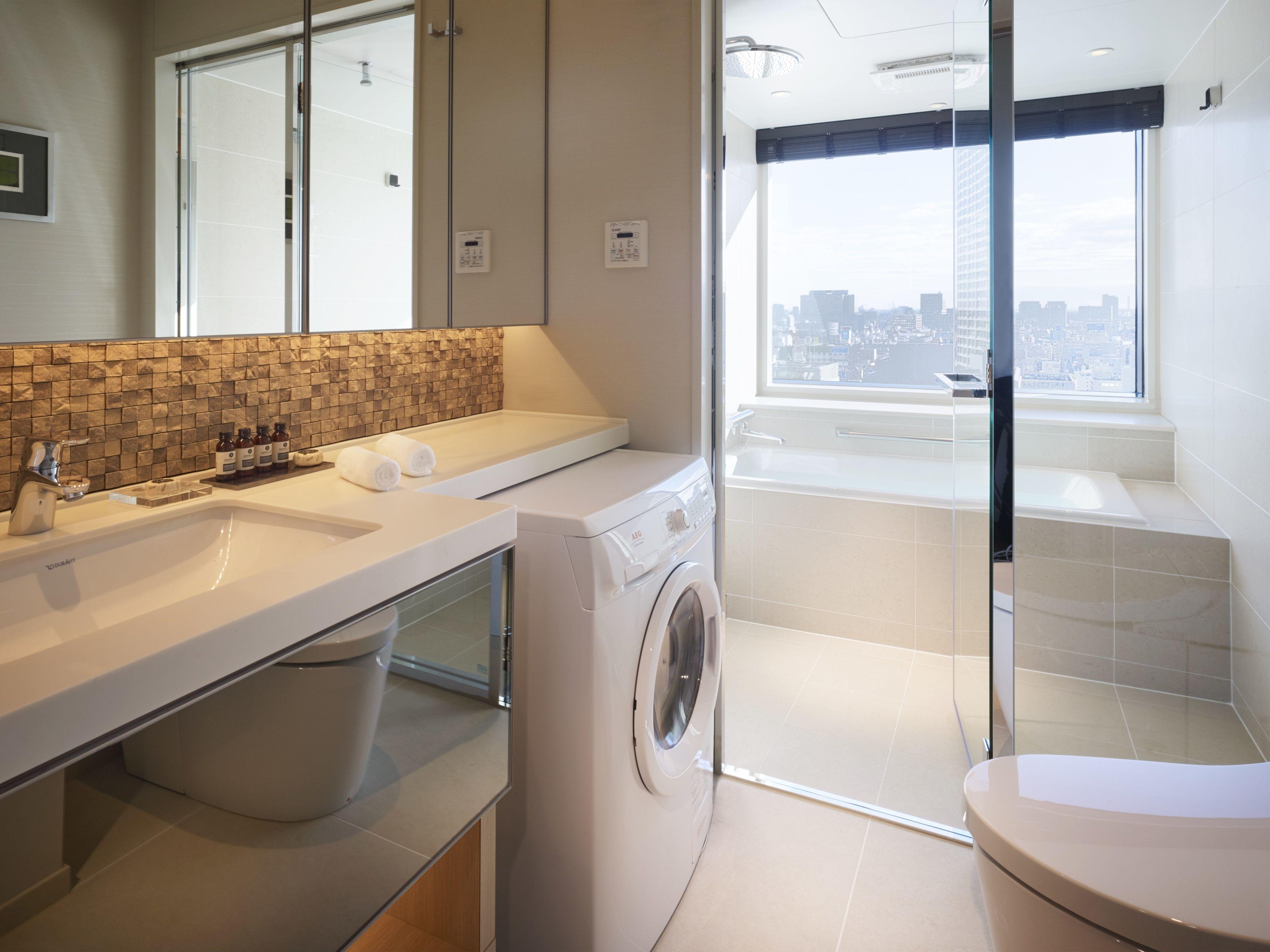 Deluxe One-Bedroom Suite