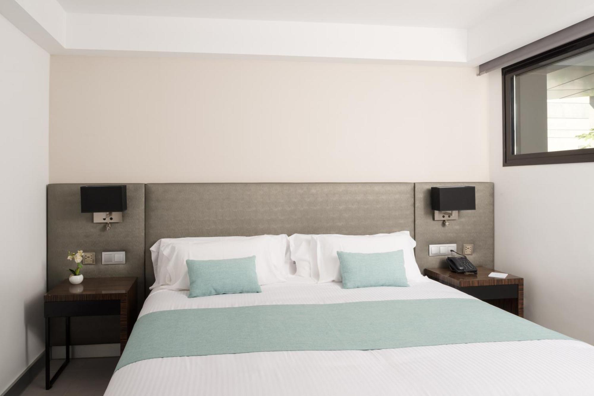 Superior Suite with Sea View,1739382609:JPEG