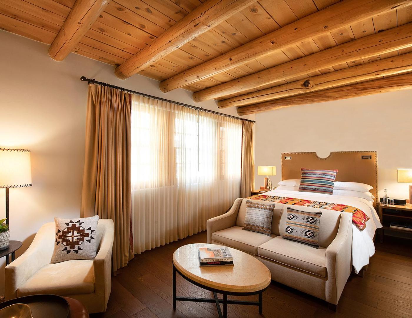 Deluxe Single Room,1739450844:JPEG