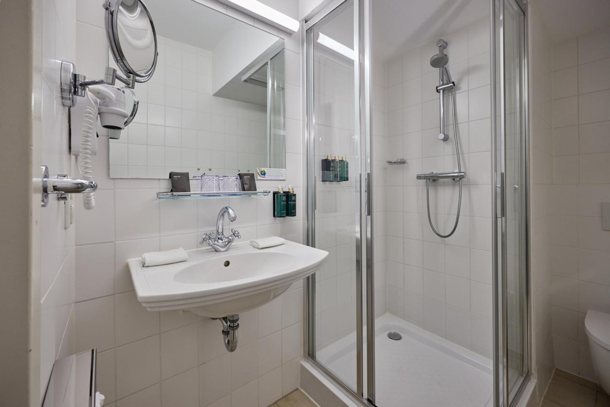 Small Canal View Room