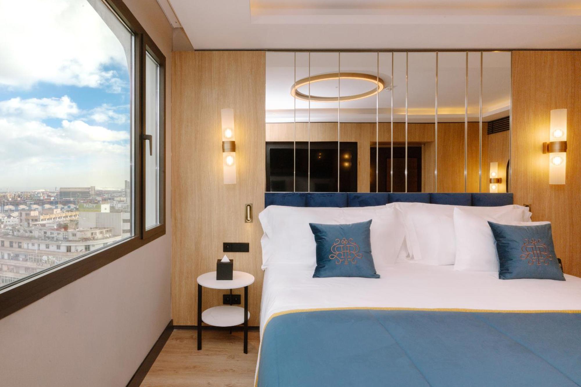 Premium Suite