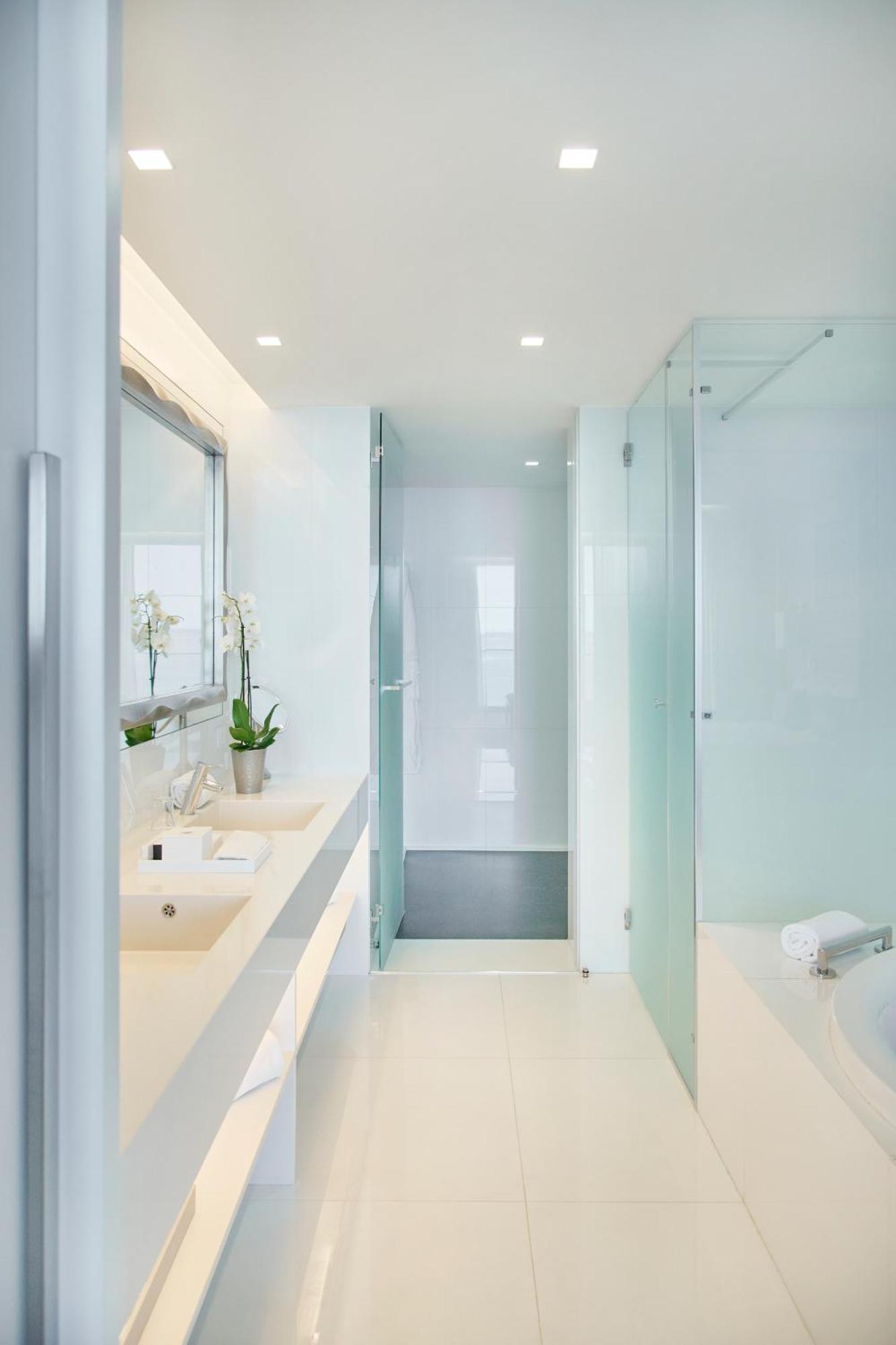 One-Bedroom Suite with Ocean View,1742950397:JPEG