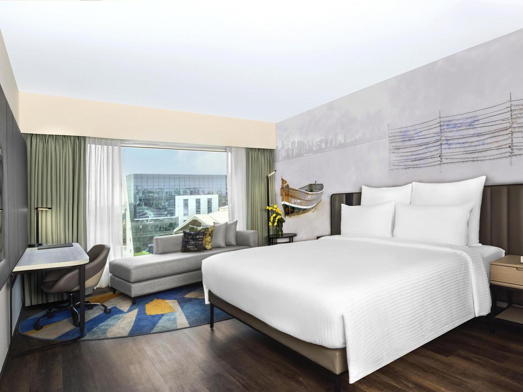 Superior King Room with 1+1 Happy Hours from 5pm to 7 pm on select beverages , 20% Discount on Spa on select packages, Laundry, and Food & Soft Beverages