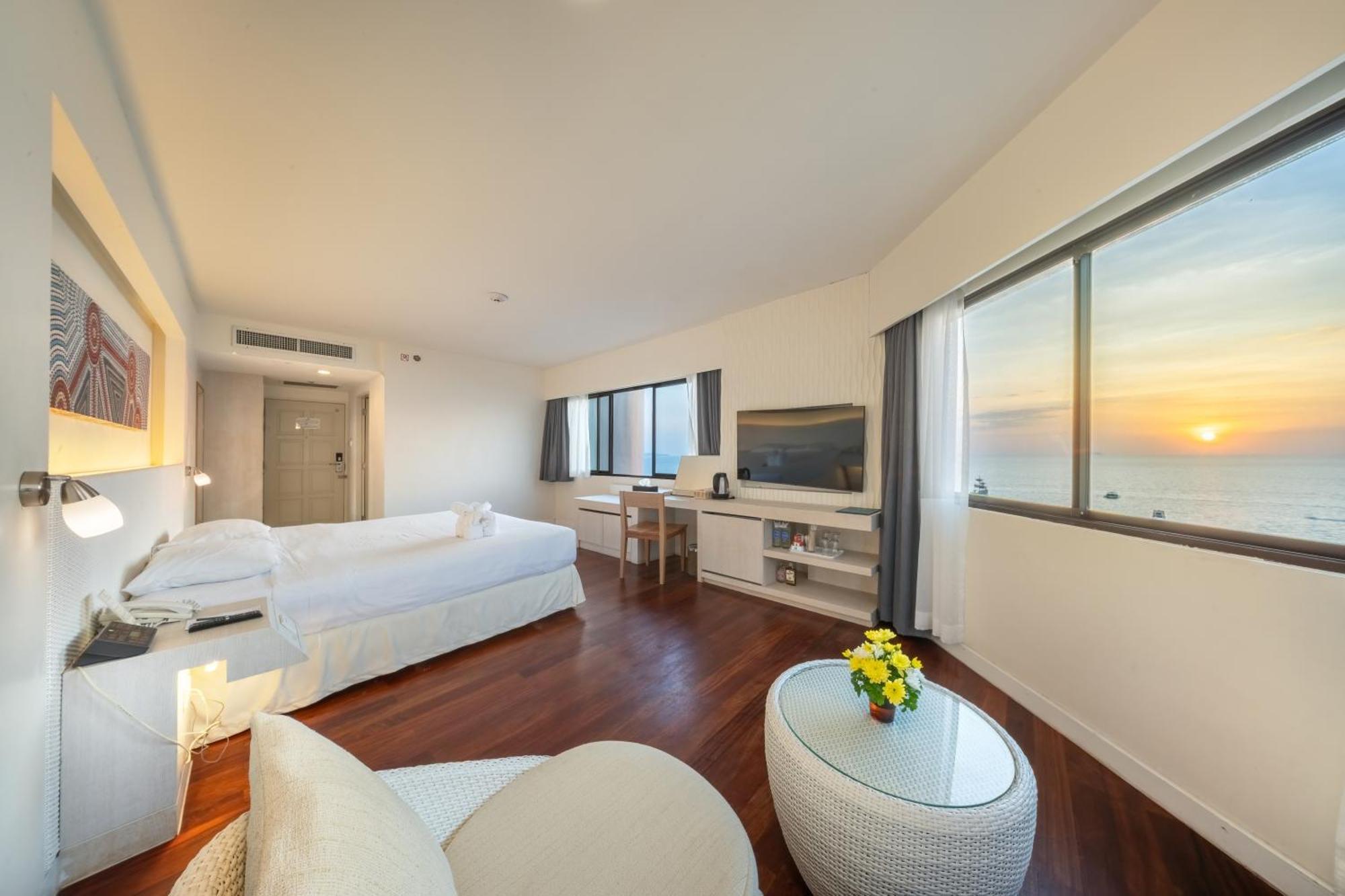 Honeymoon Suite Seaview - Palm wing