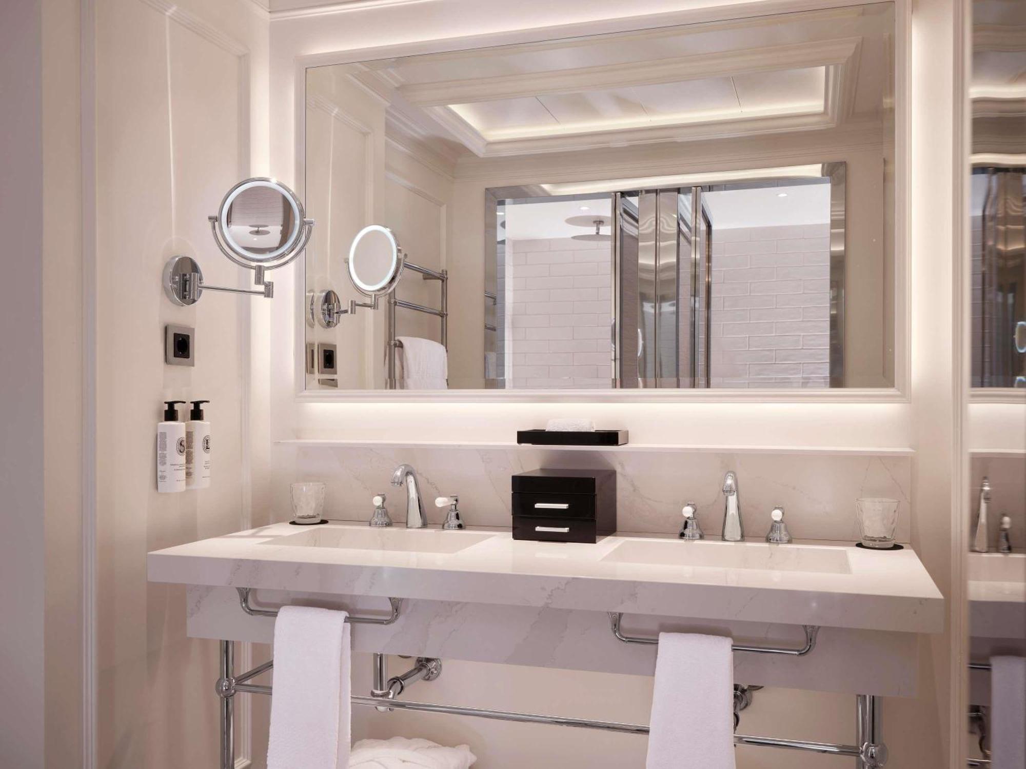 Superior Room with City View,1758275151:JPEG