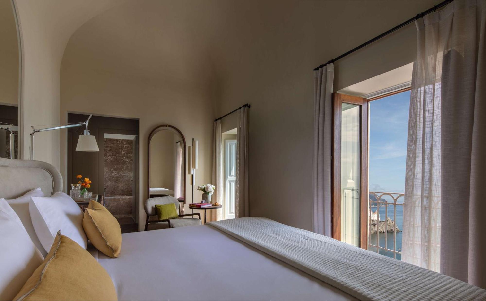 Premium Sea View Room Balcony
