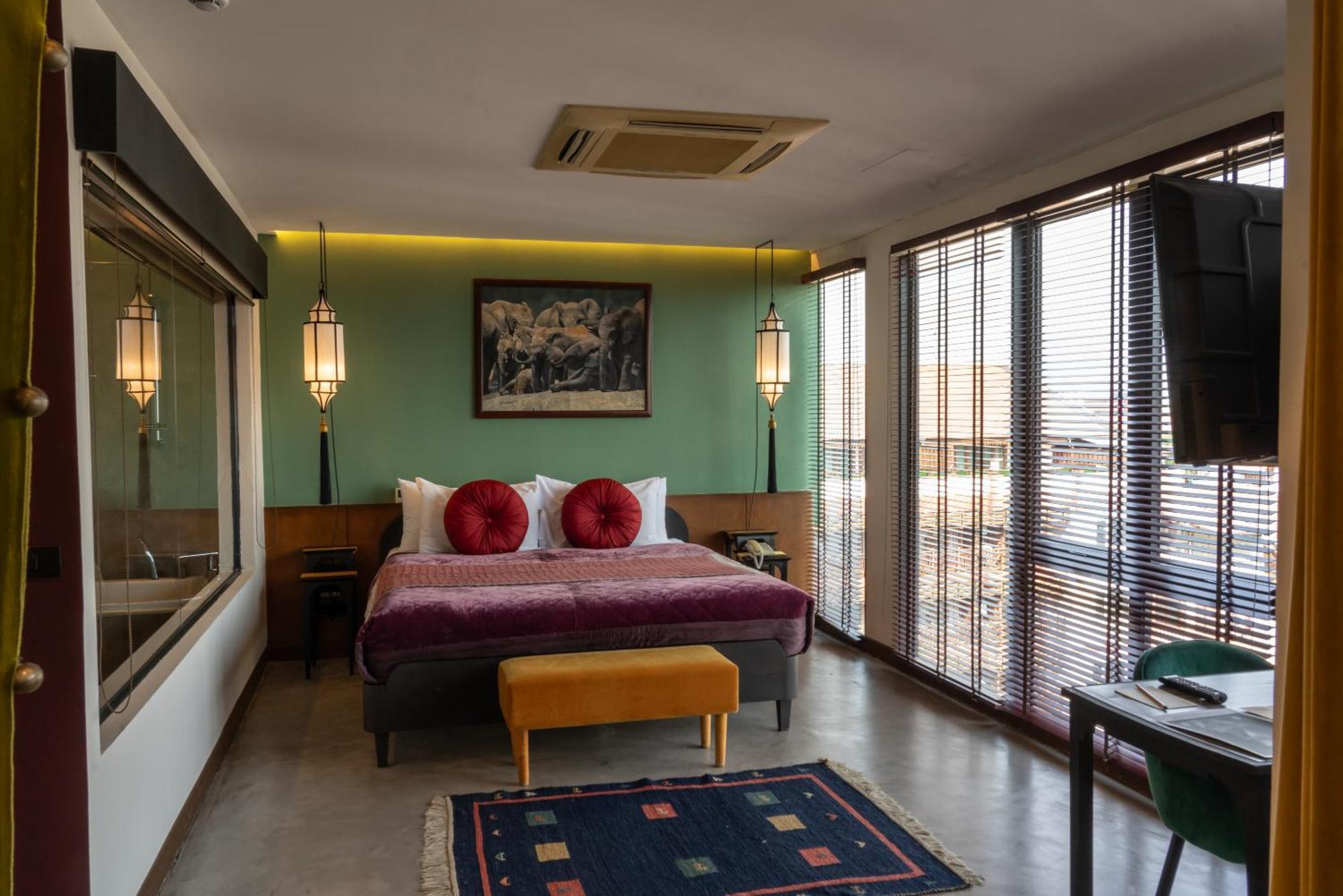 Poet Suite