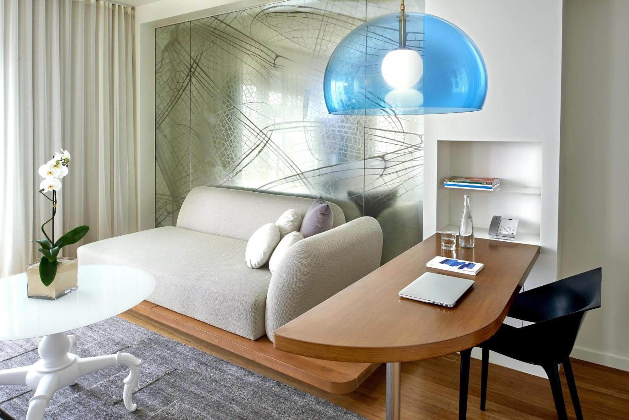 Deluxe King Studio Suite
