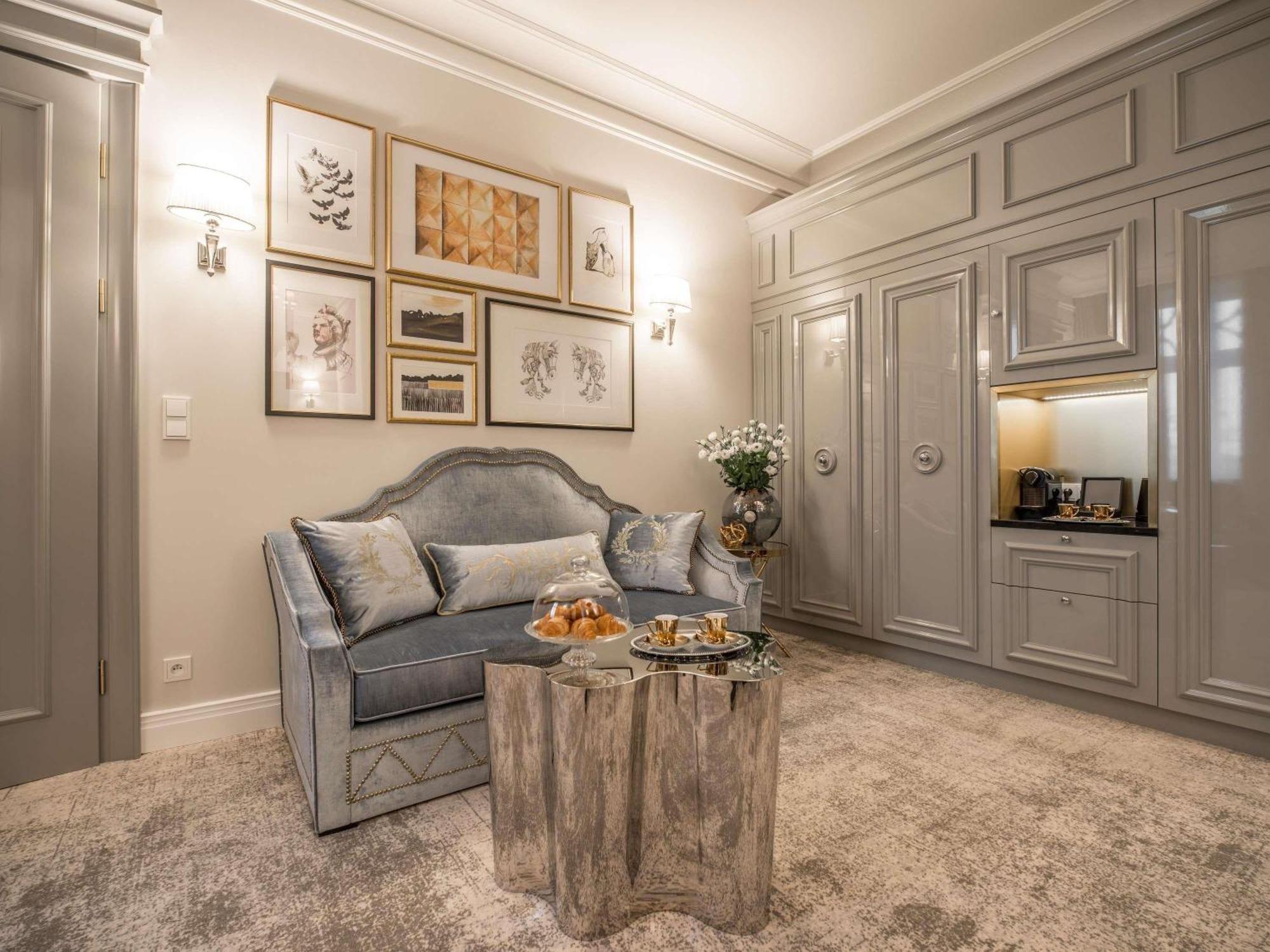 Executive King Suite