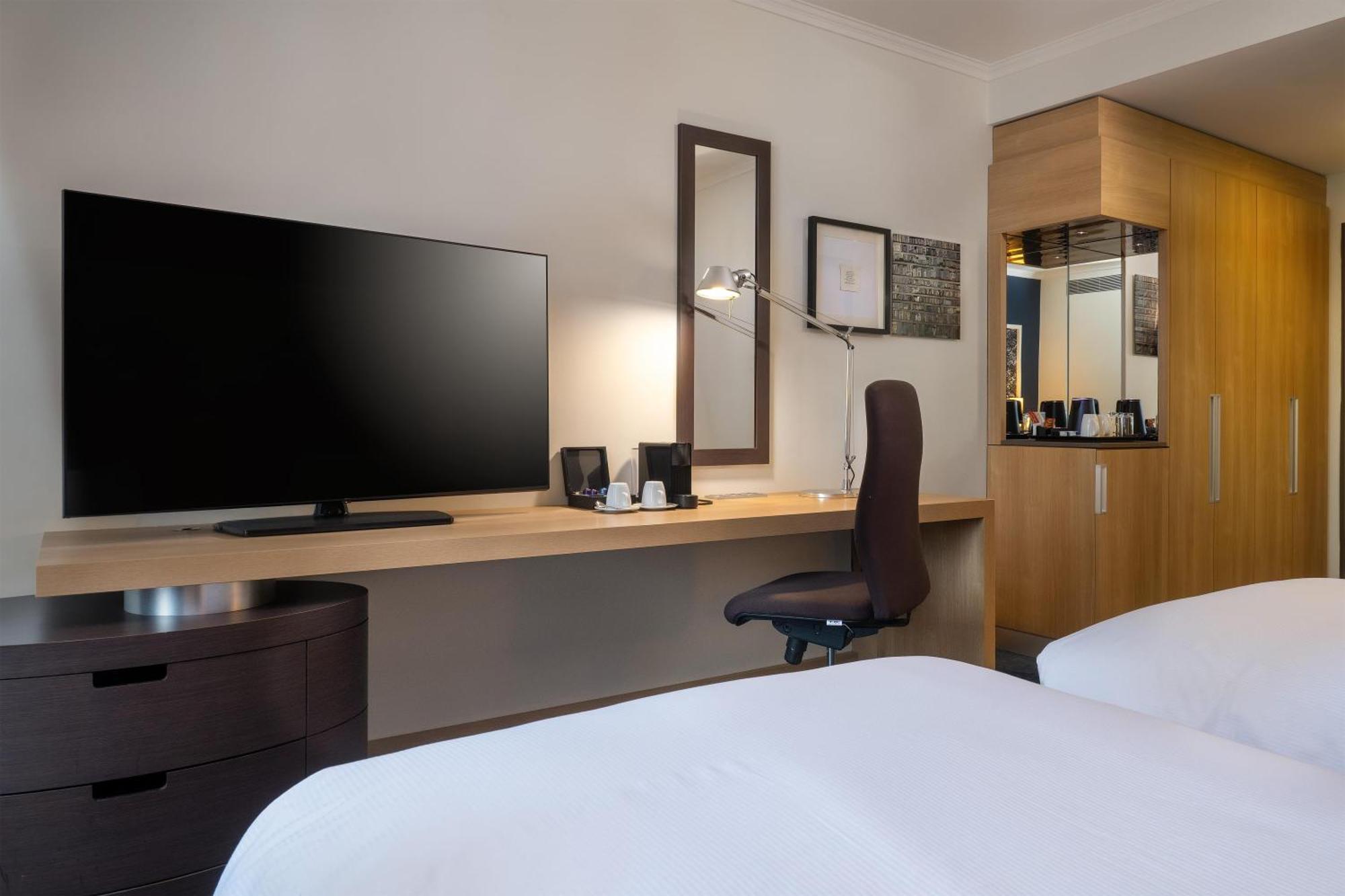 Twin Executive Room with River View - Rhine Wing