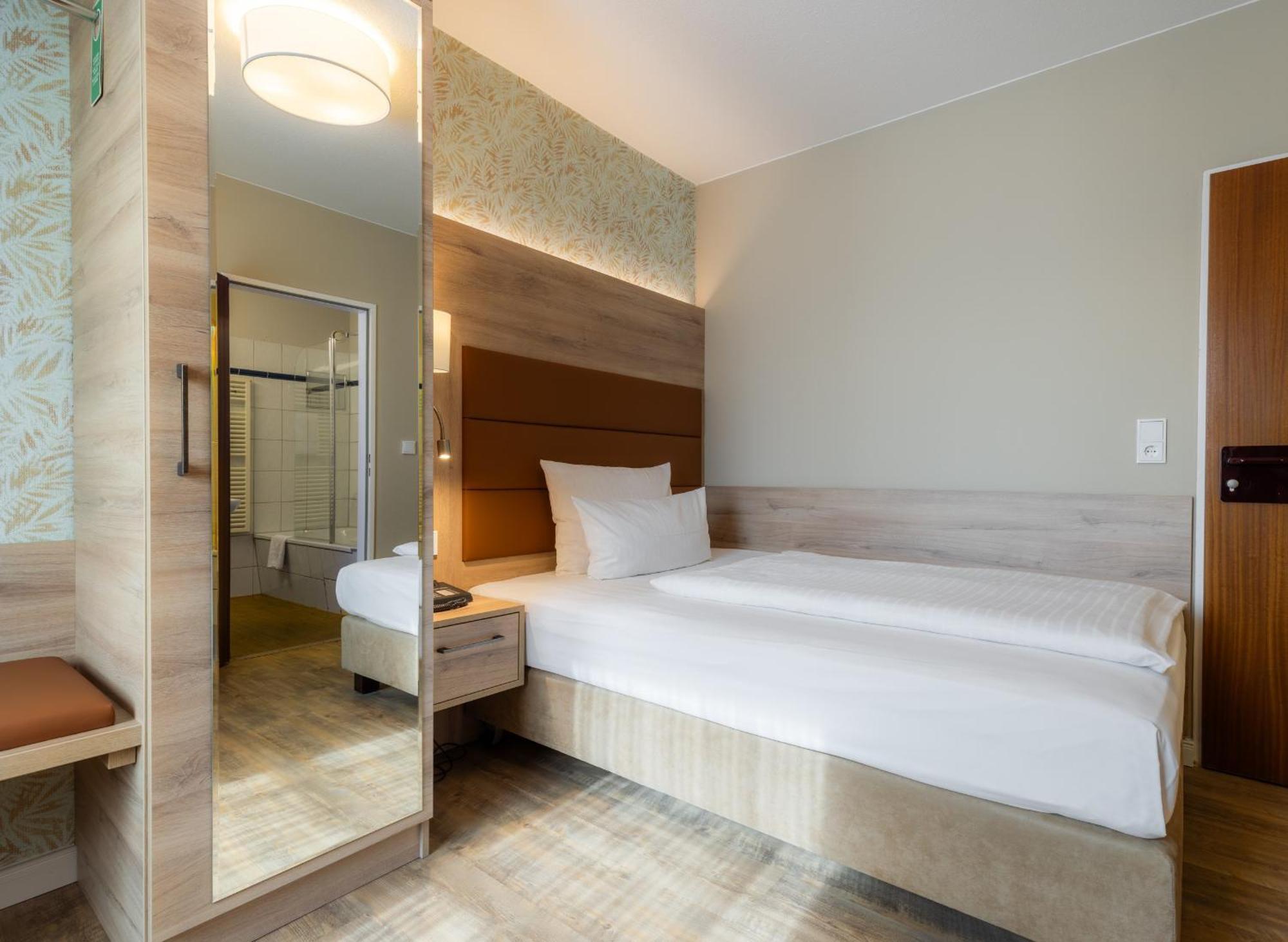 Economy Single Room