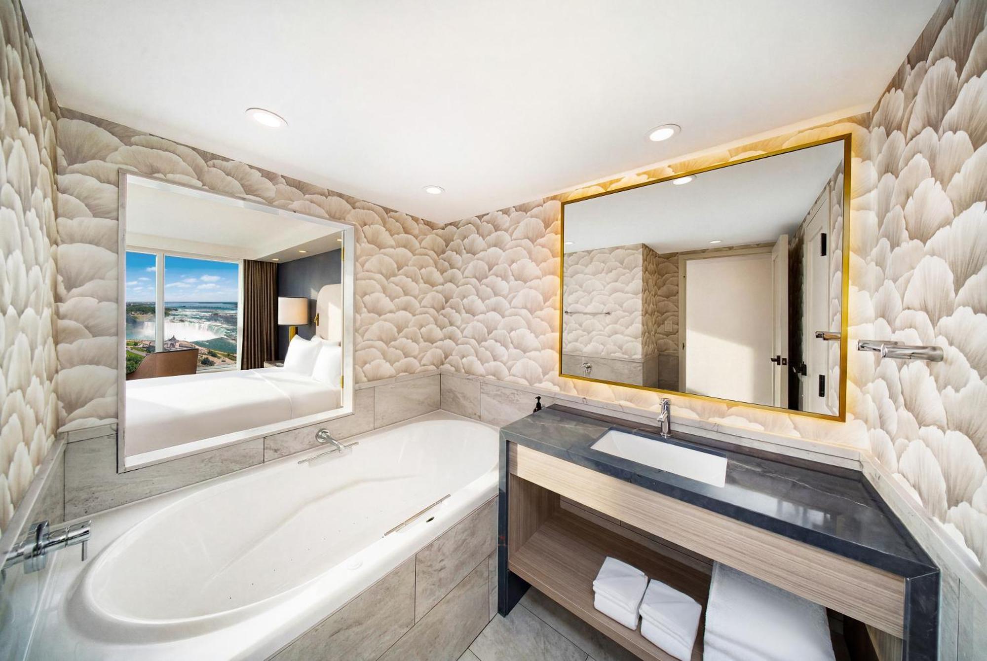 Junior Presidential Suite | Premium Fallsview Suite | One King Bed | (Air Jetted Tub)