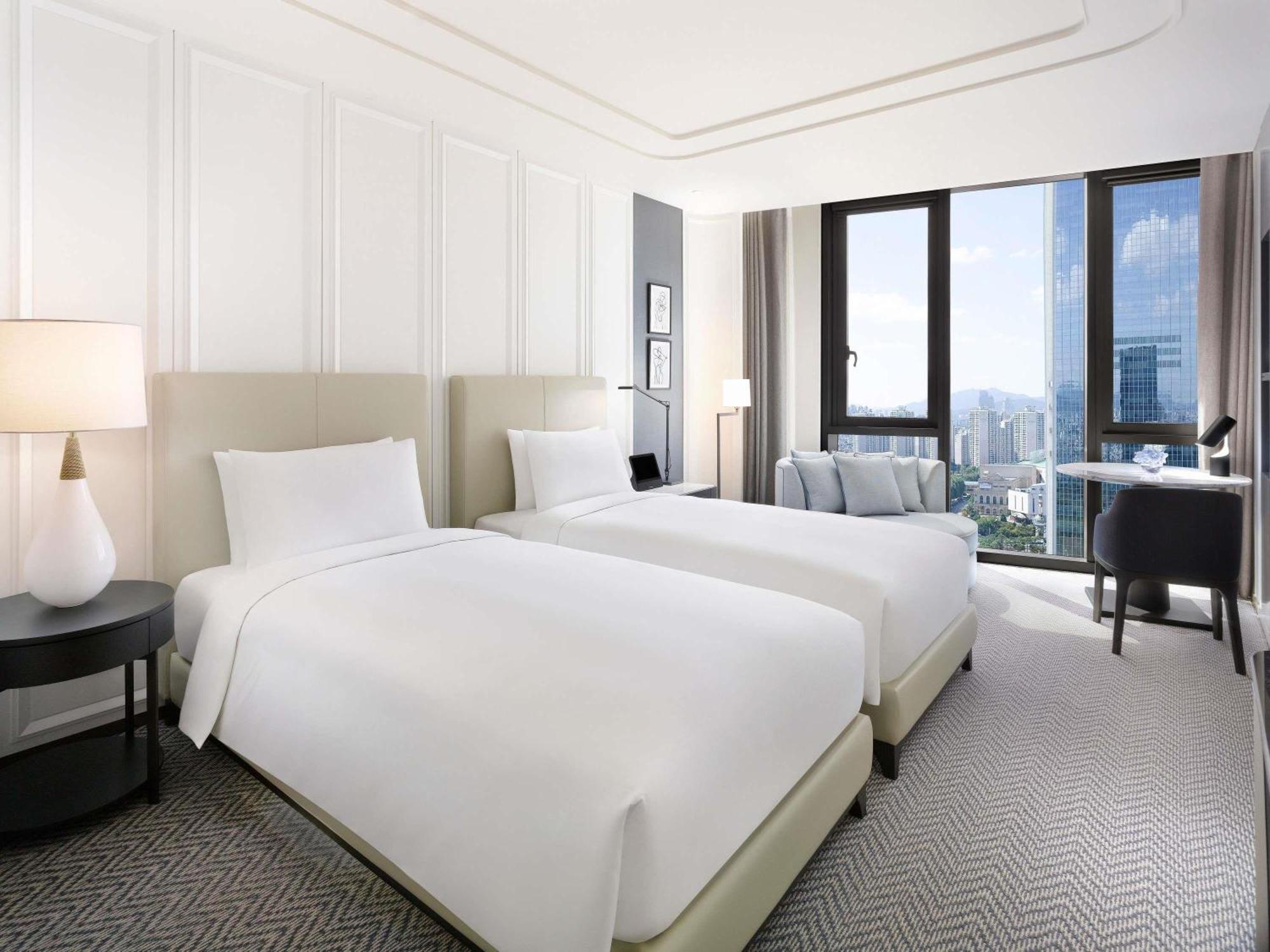 Luxury Lake Room with 2 Single Beds, Lake View